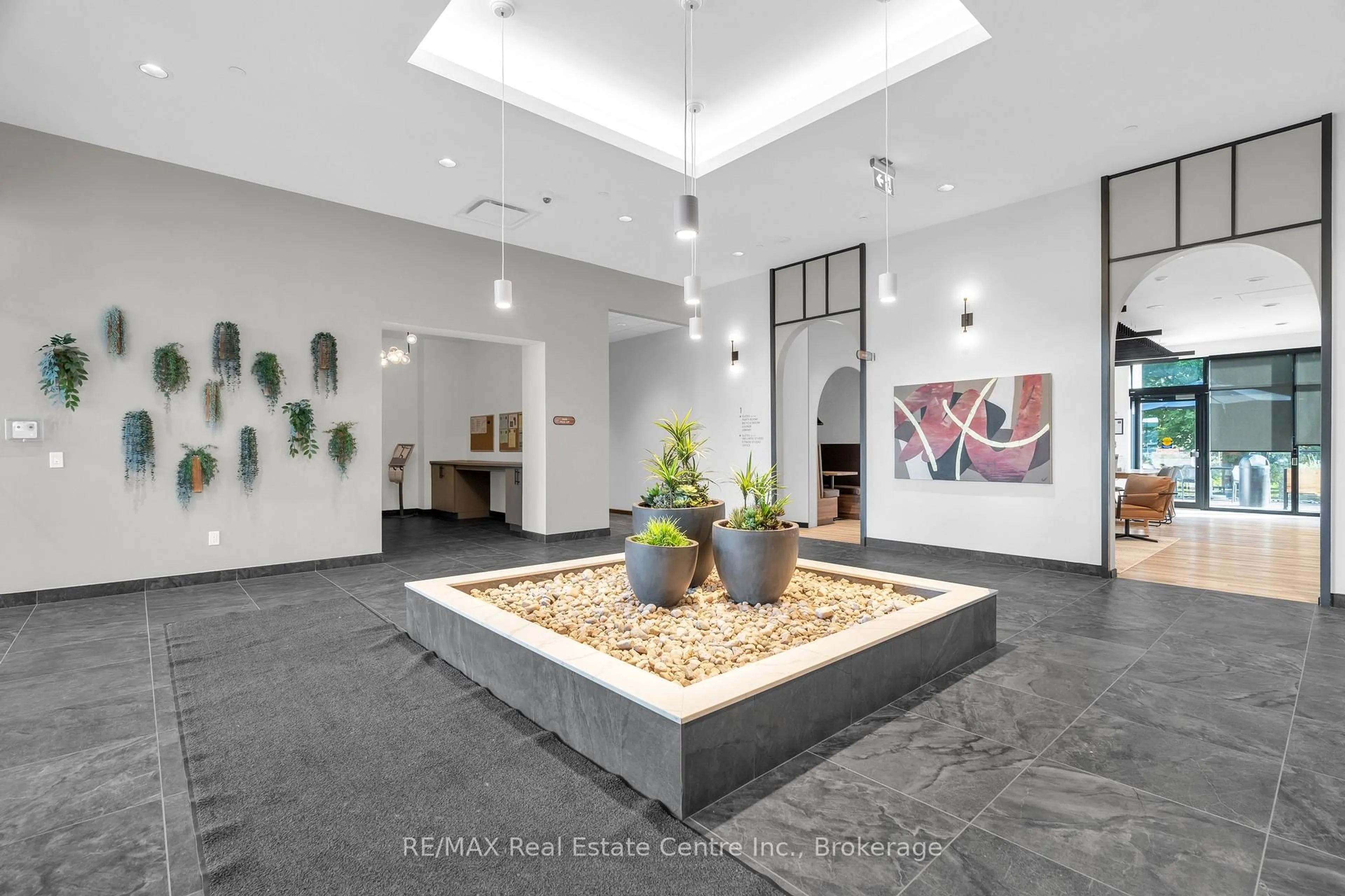 Lobby for 525 New Dundee Rd #710, Kitchener Ontario N2P 0K8