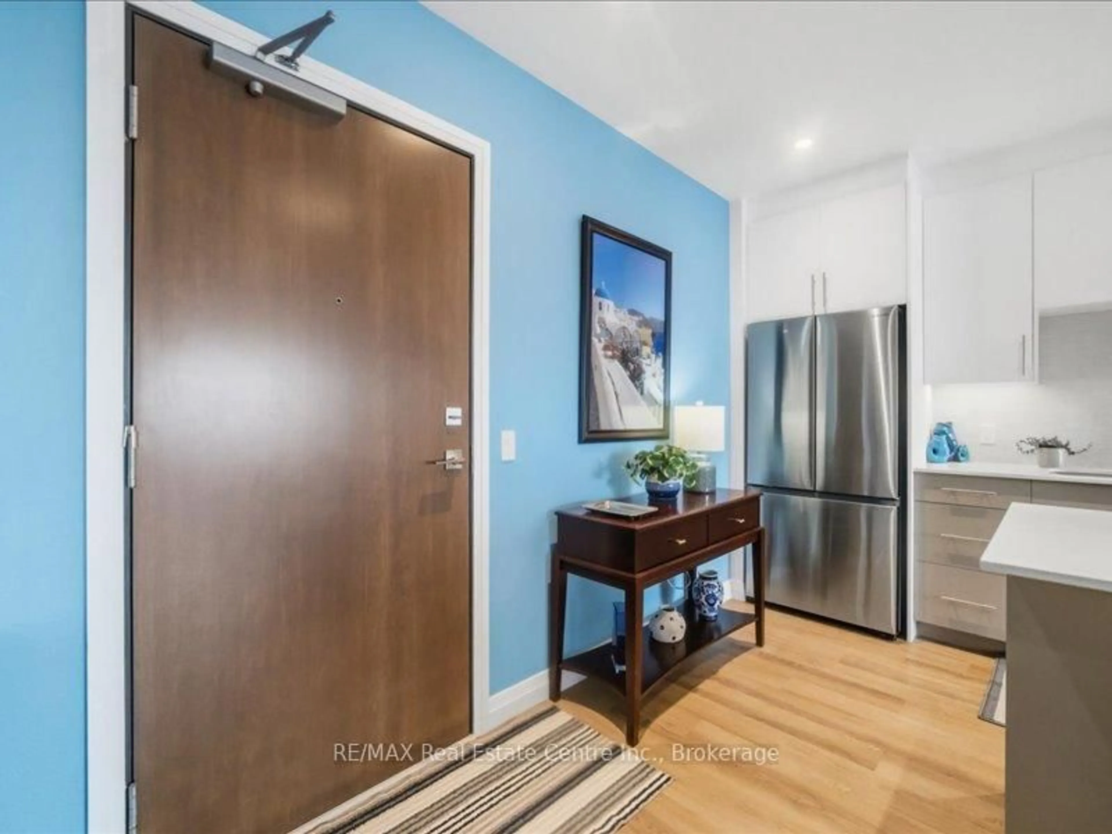 Indoor entryway for 525 New Dundee Rd #710, Kitchener Ontario N2P 0K8