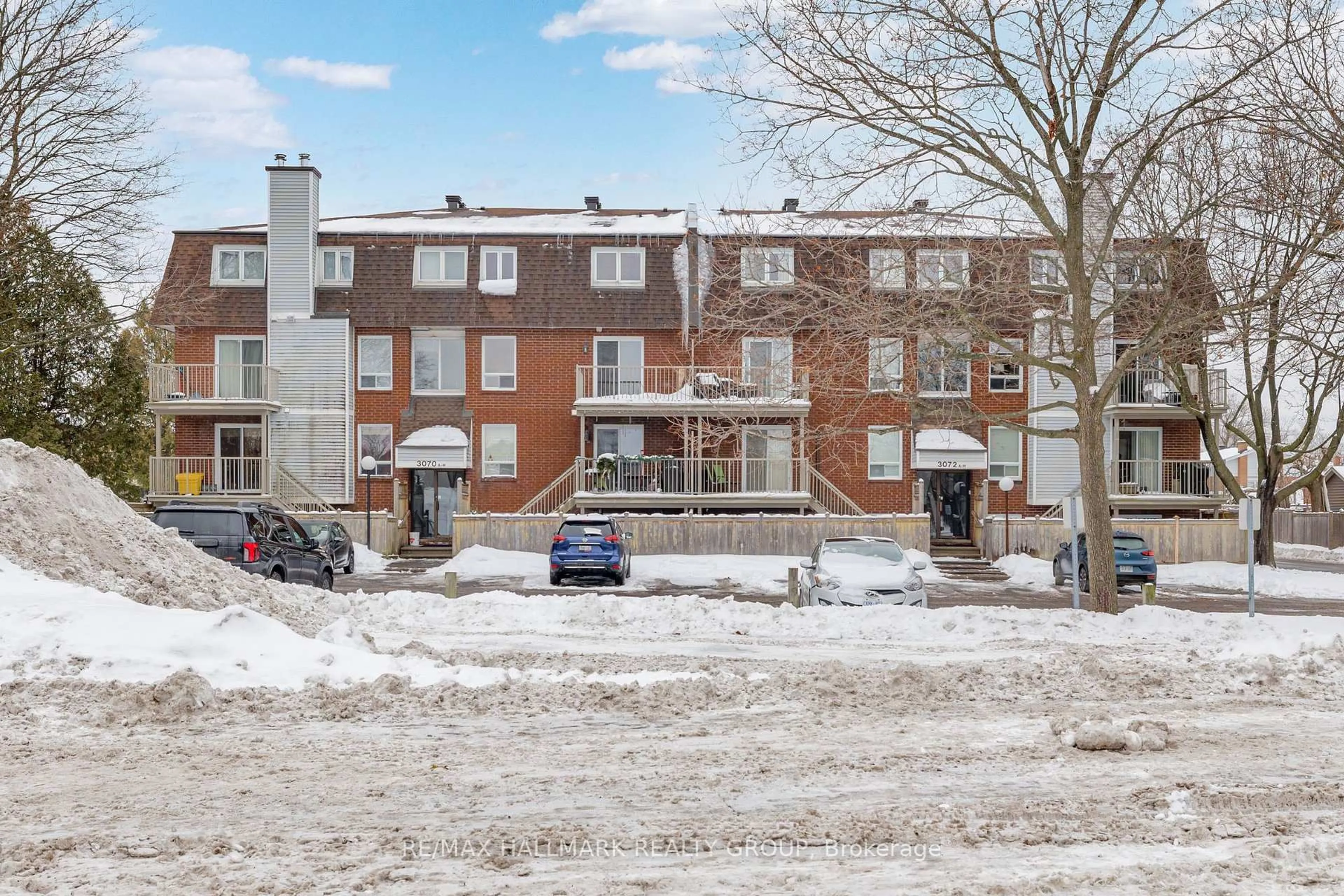 Unknown for 3070 Councillor's Way #F, Ottawa Ontario K1T 2S6