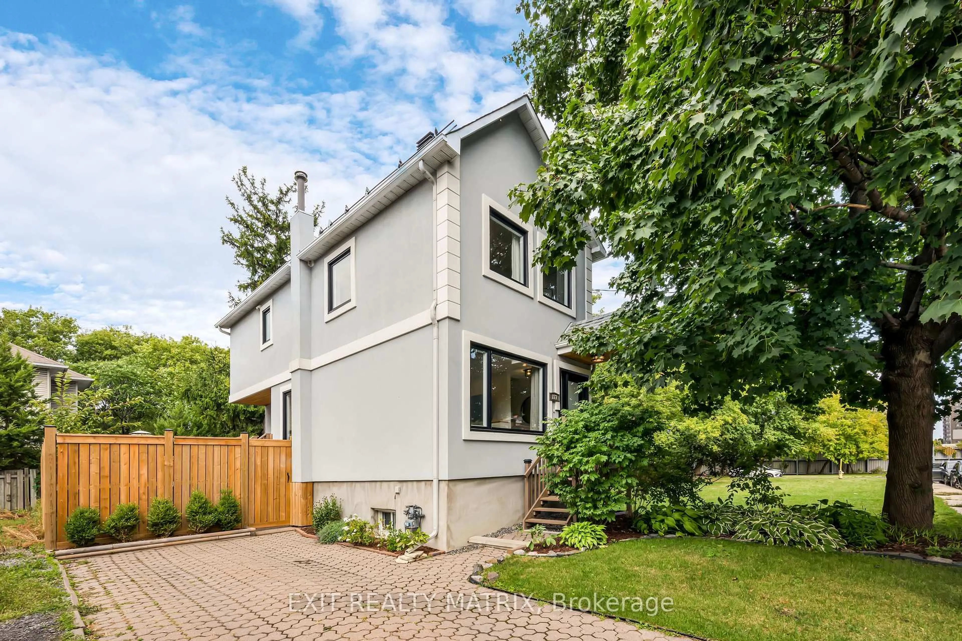 Home with brick exterior material, street for 177 Hawthorne Ave, Ottawa Ontario K1S 0B4