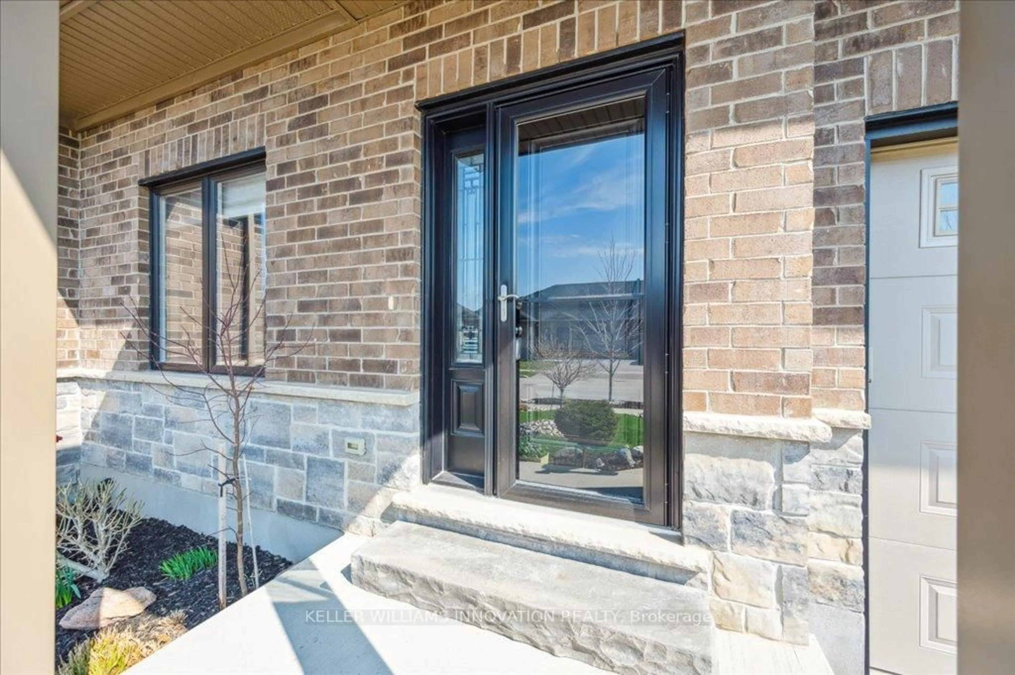 Unknown for 28 Bur Oak Dr, Woolwich Ontario N3B 0C6