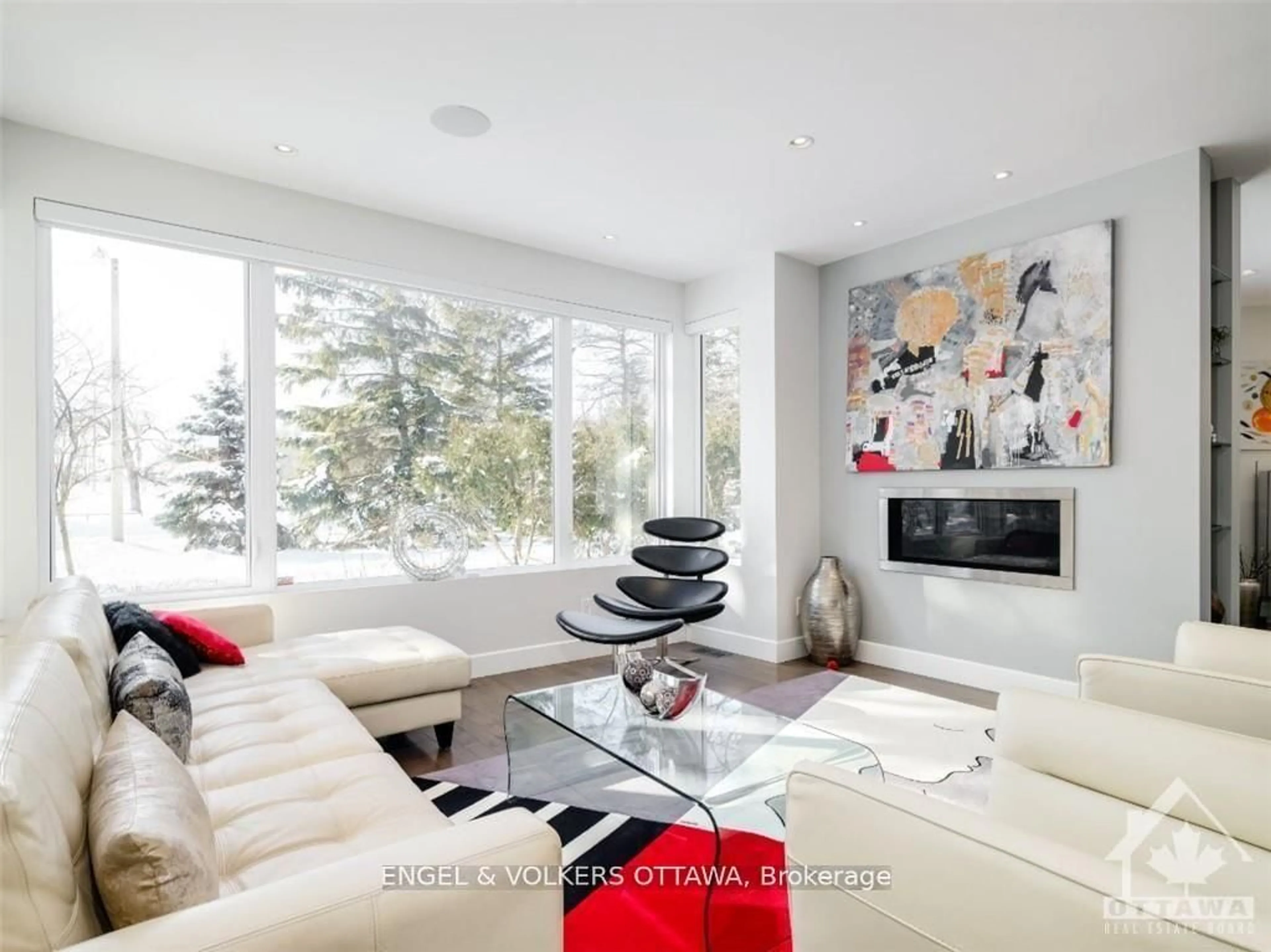 Living room with furniture, unknown for 615 Island Park Cres, Ottawa Ontario K1Y 3P4