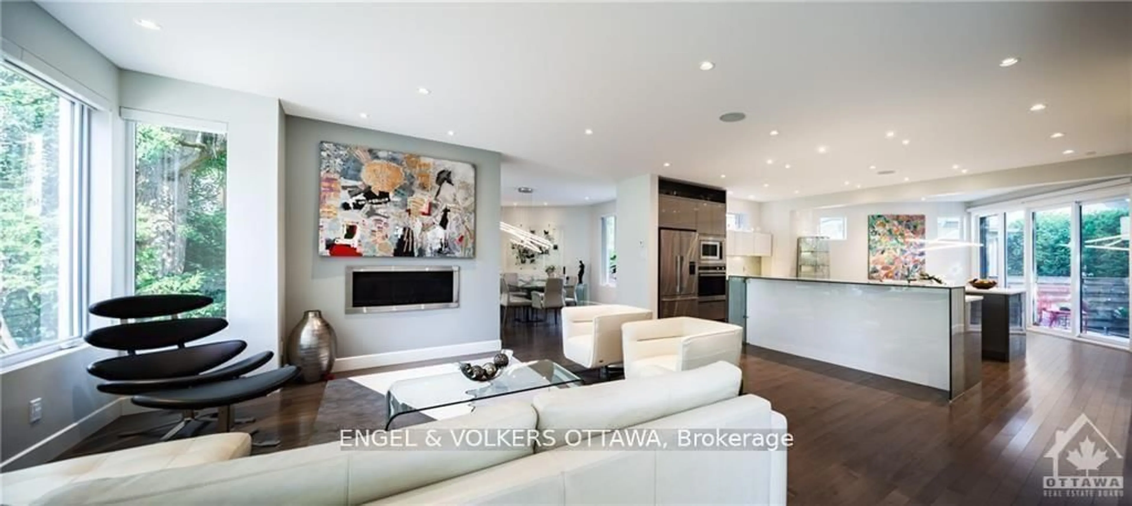 Living room with furniture, unknown for 615 Island Park Cres, Ottawa Ontario K1Y 3P4