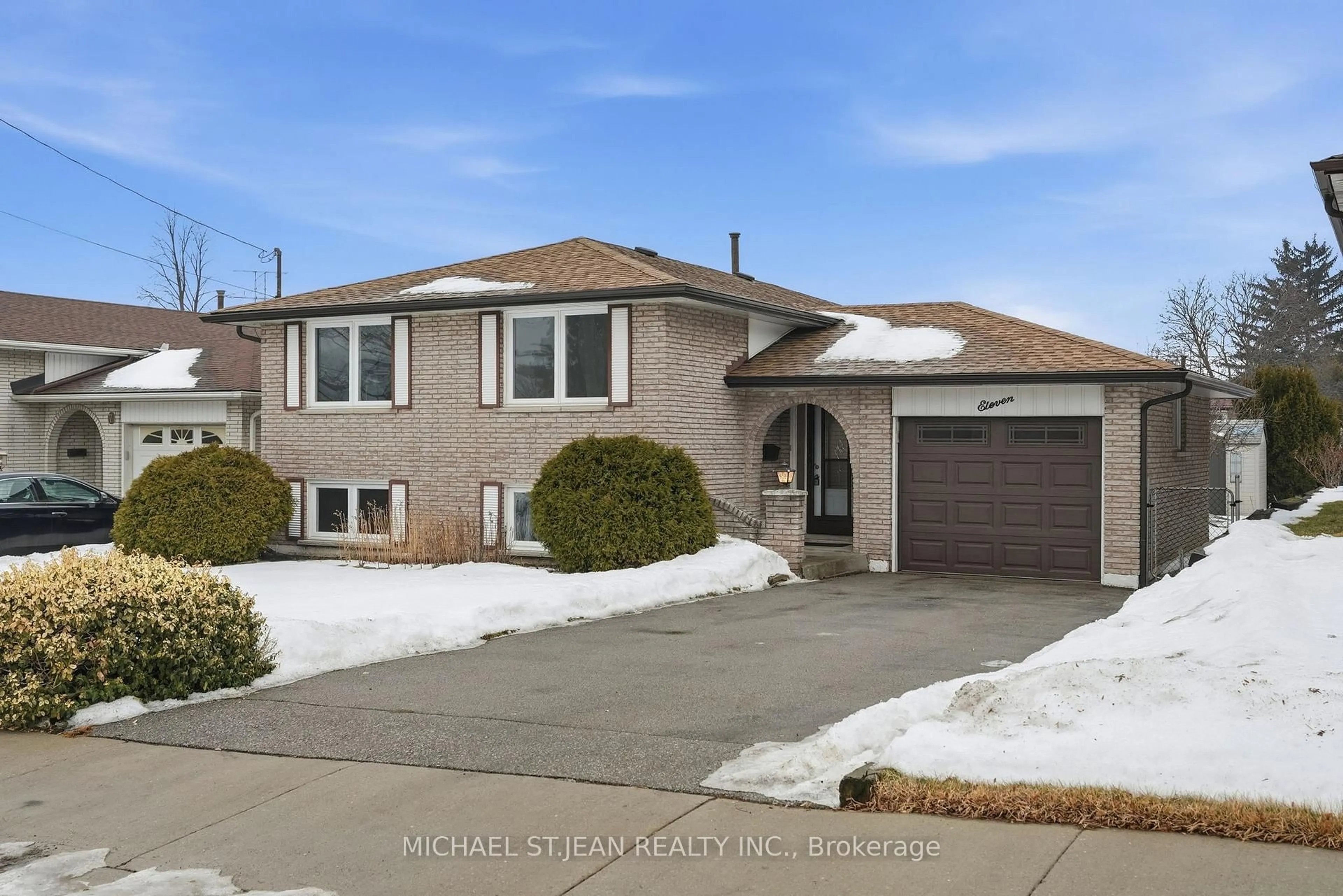 Unknown for 11 Glenmurray Crt, Hamilton Ontario L8K 5Y3