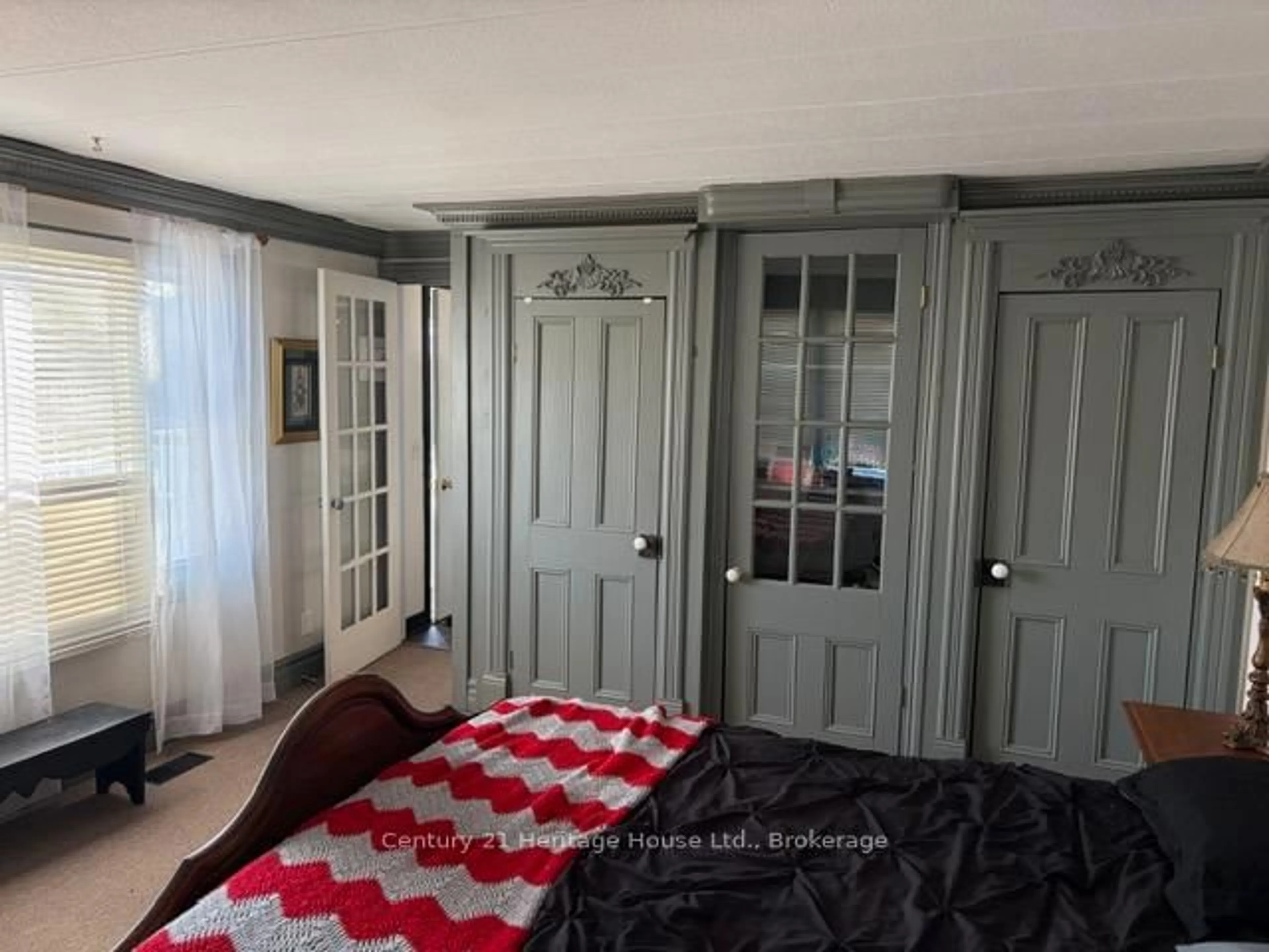 A pic of a room for Unit 17  -30269 Douglas St, West Grey Ontario N0G 1R0