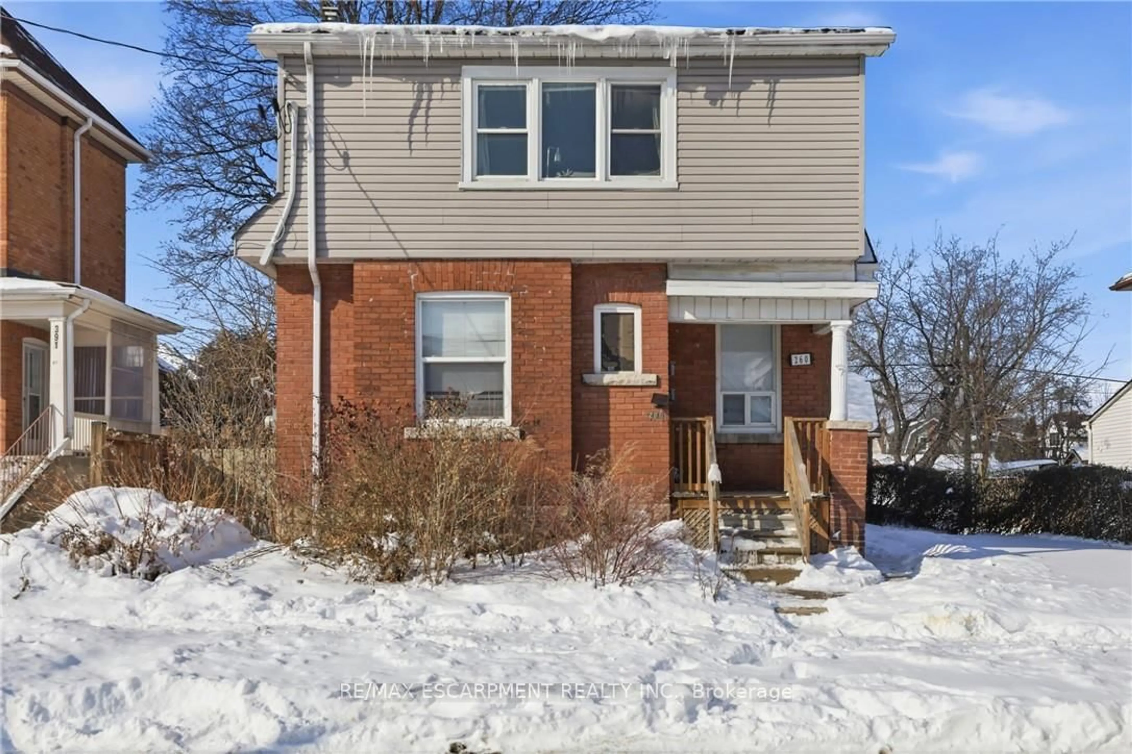 Home with brick exterior material, street for 260 Prospect St, Hamilton Ontario L8M 2Z9