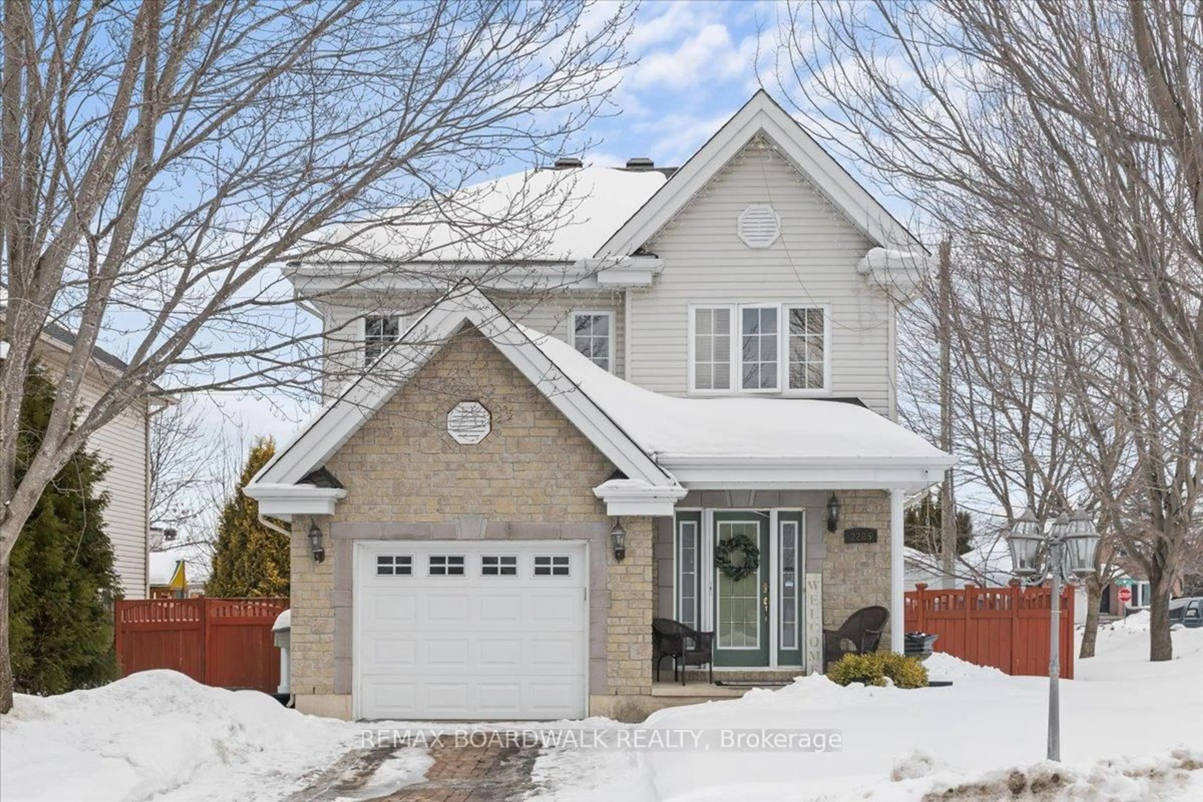 Home with brick exterior material, street for 2285 Cecile Cres, Clarence-Rockland Ontario K4K 1S2
