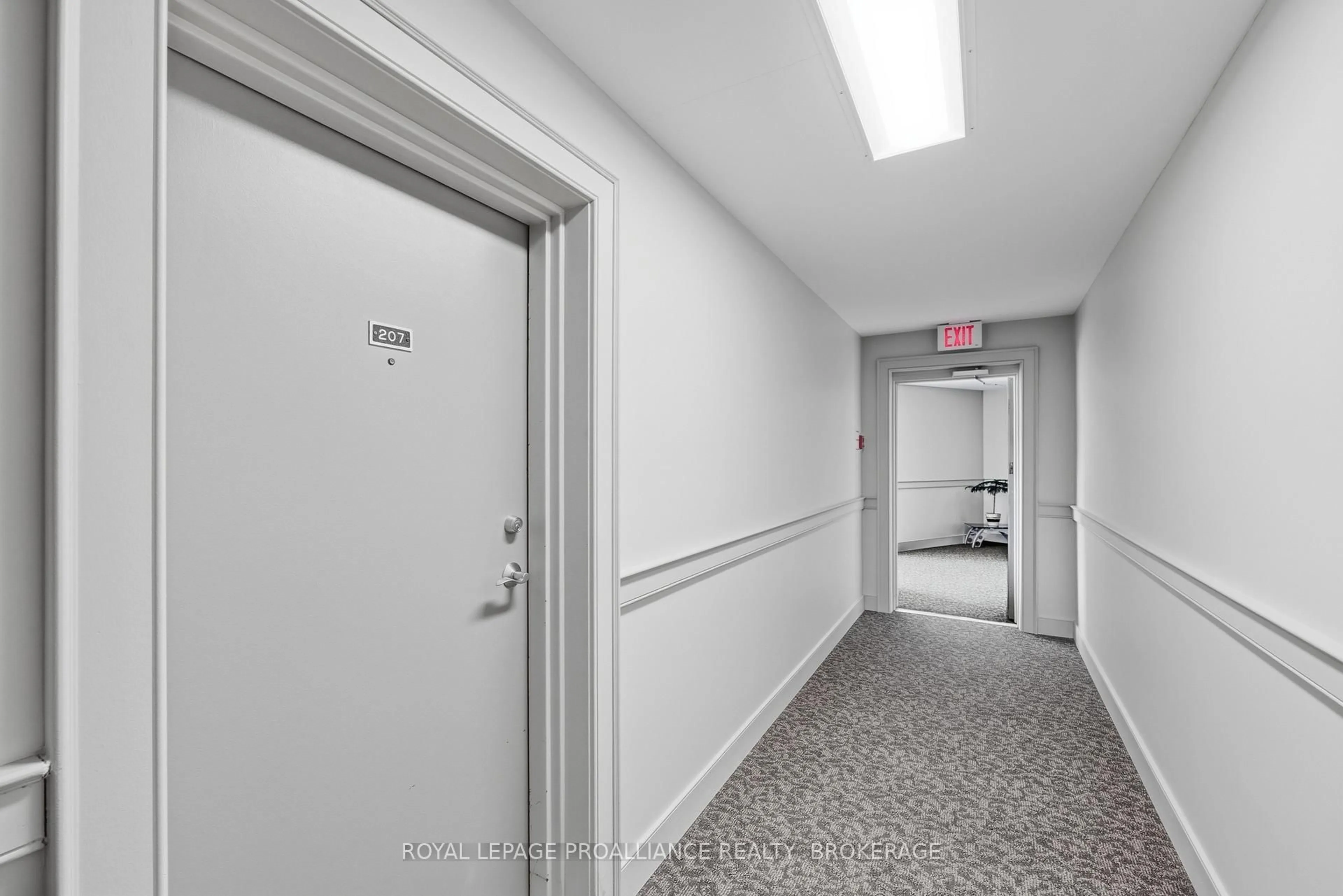 Indoor foyer for 334 Queen Mary Rd #207, Kingston Ontario K7M 7E7