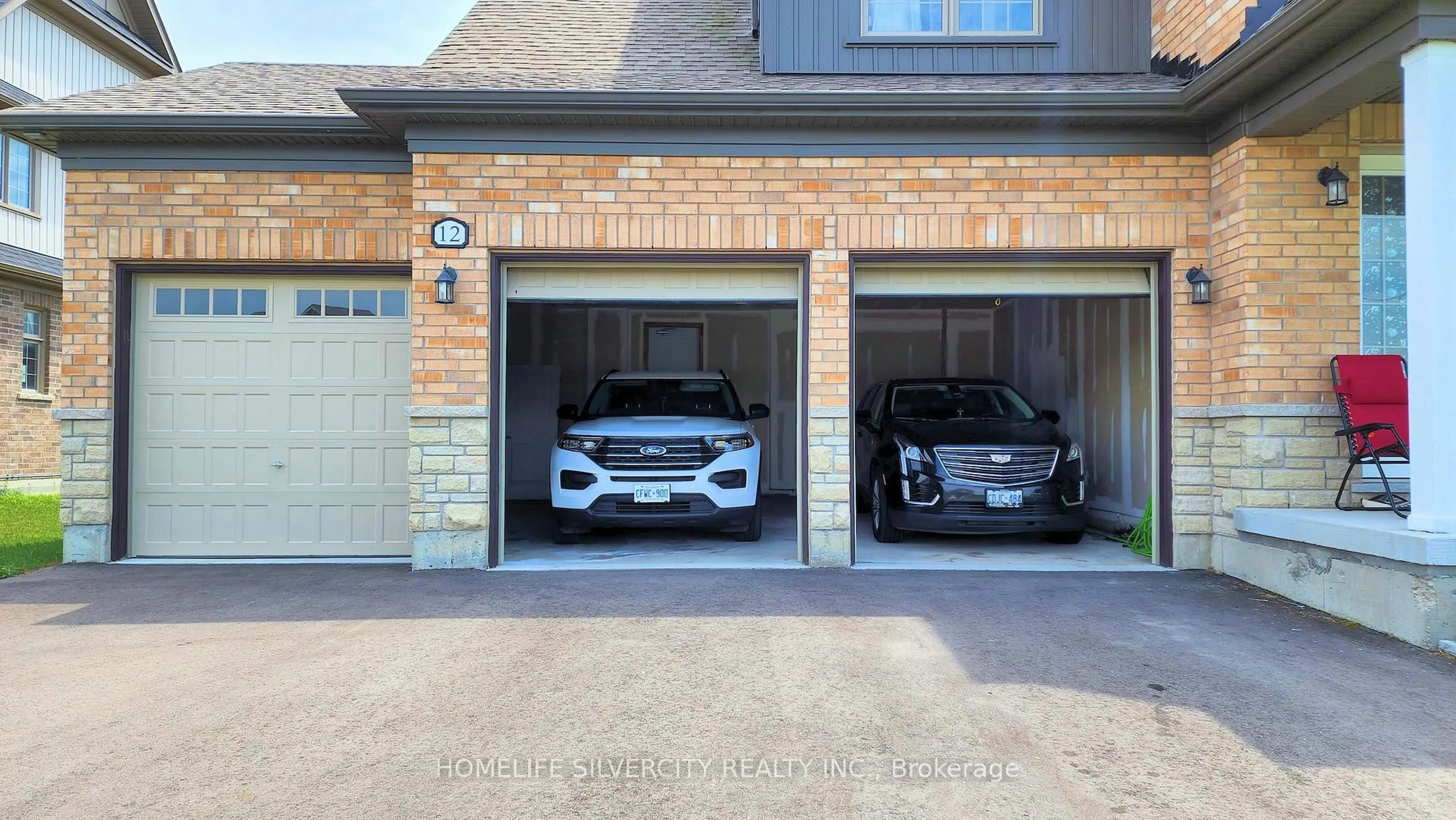 Indoor garage for 12 Summer Breeze Dr, Quinte West Ontario K0K 1L0