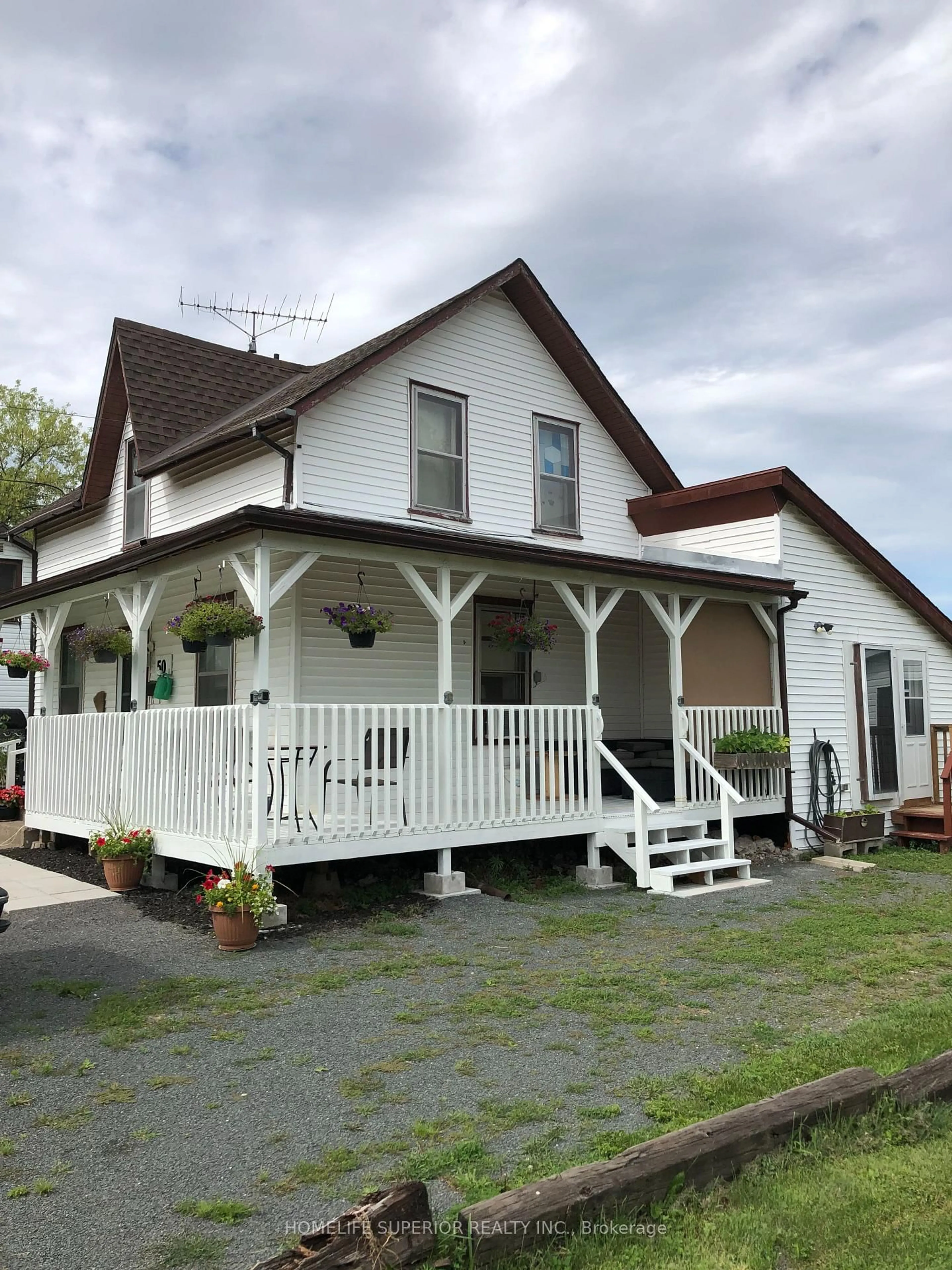 Home with vinyl exterior material, building for 50 Victoria St, Limoges Ontario K0K 2M0