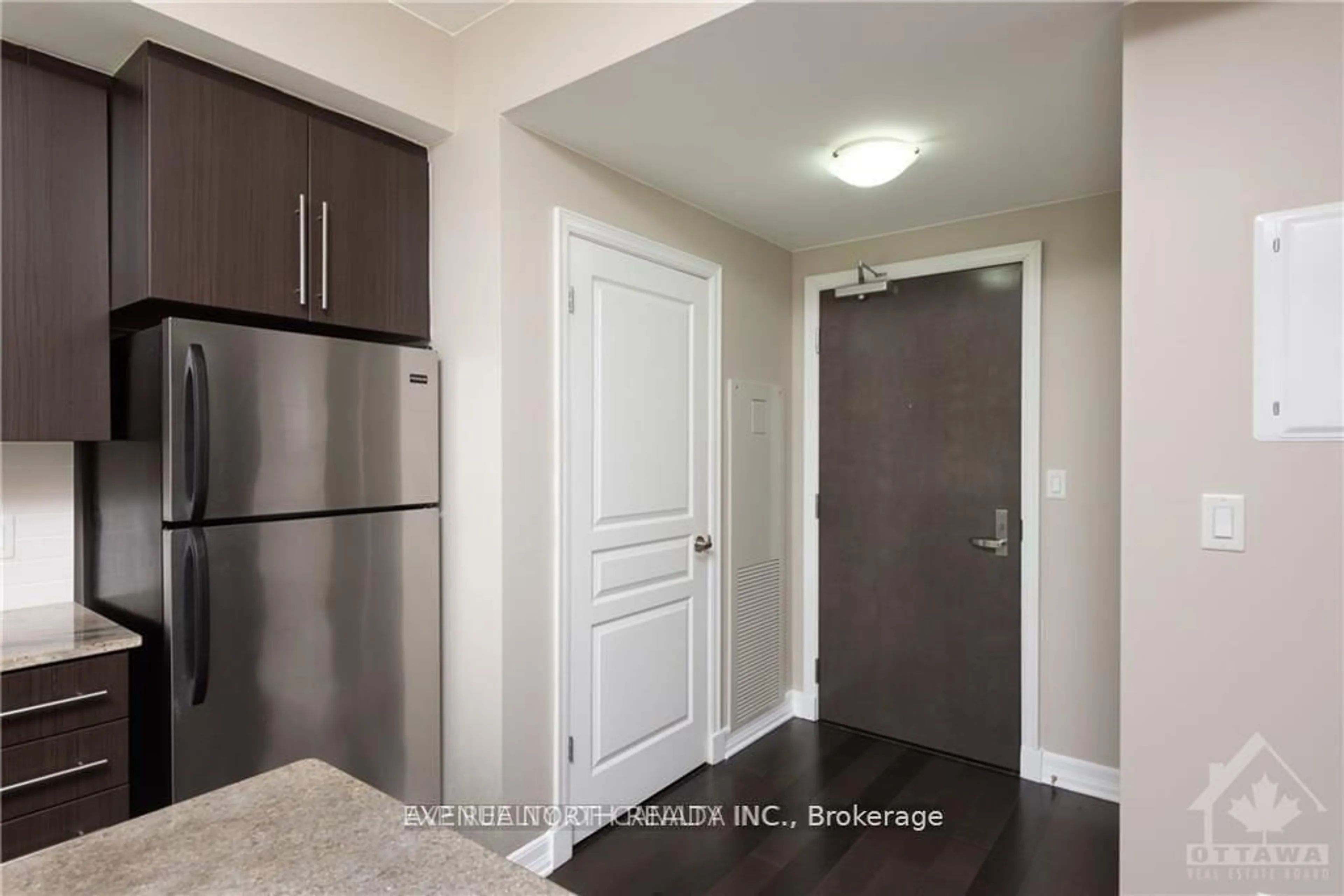 Unknown for 238 Besserer St #203, Ottawa Ontario K1N 6B1