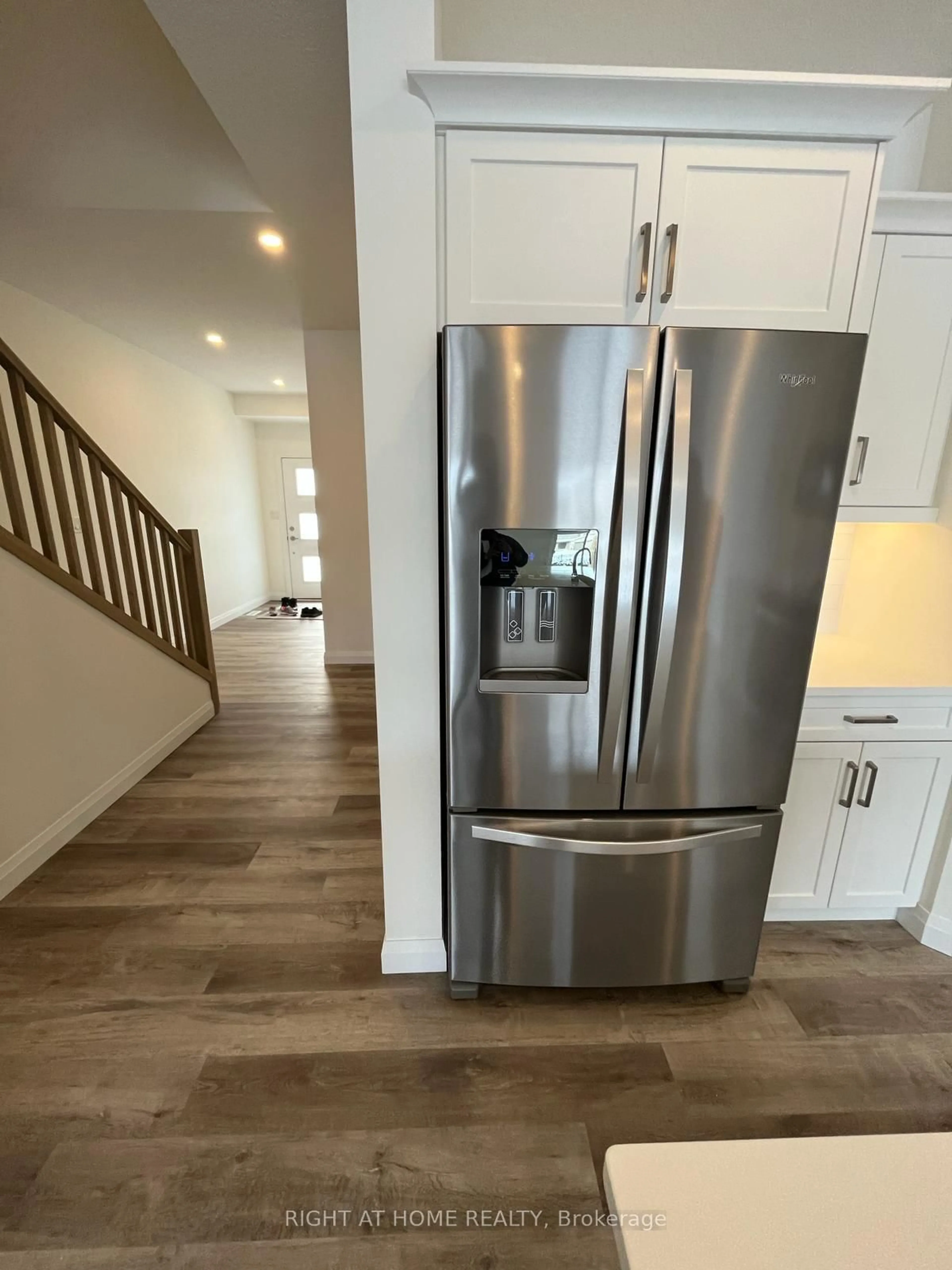 Open concept kitchen, unknown for 17 NICHOLSON St #36, Lucan Biddulph Ontario N0M 2J0