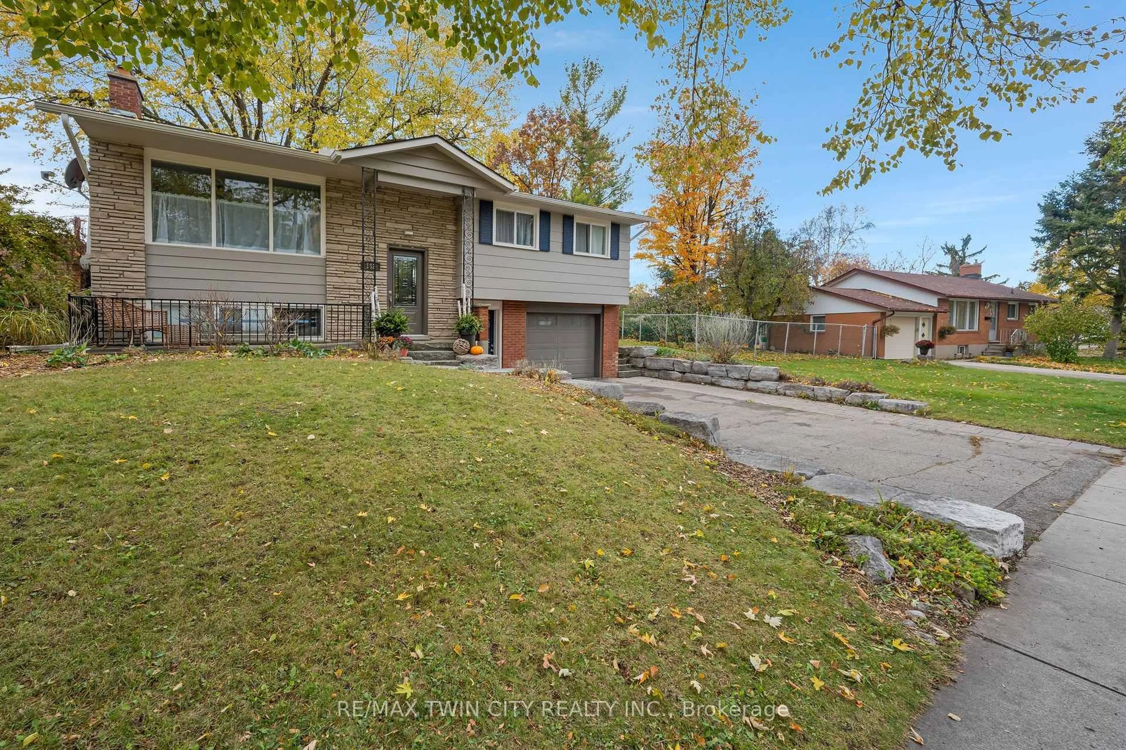 Unknown for 162 Indian Rd, Kitchener Ontario N2B 2S5