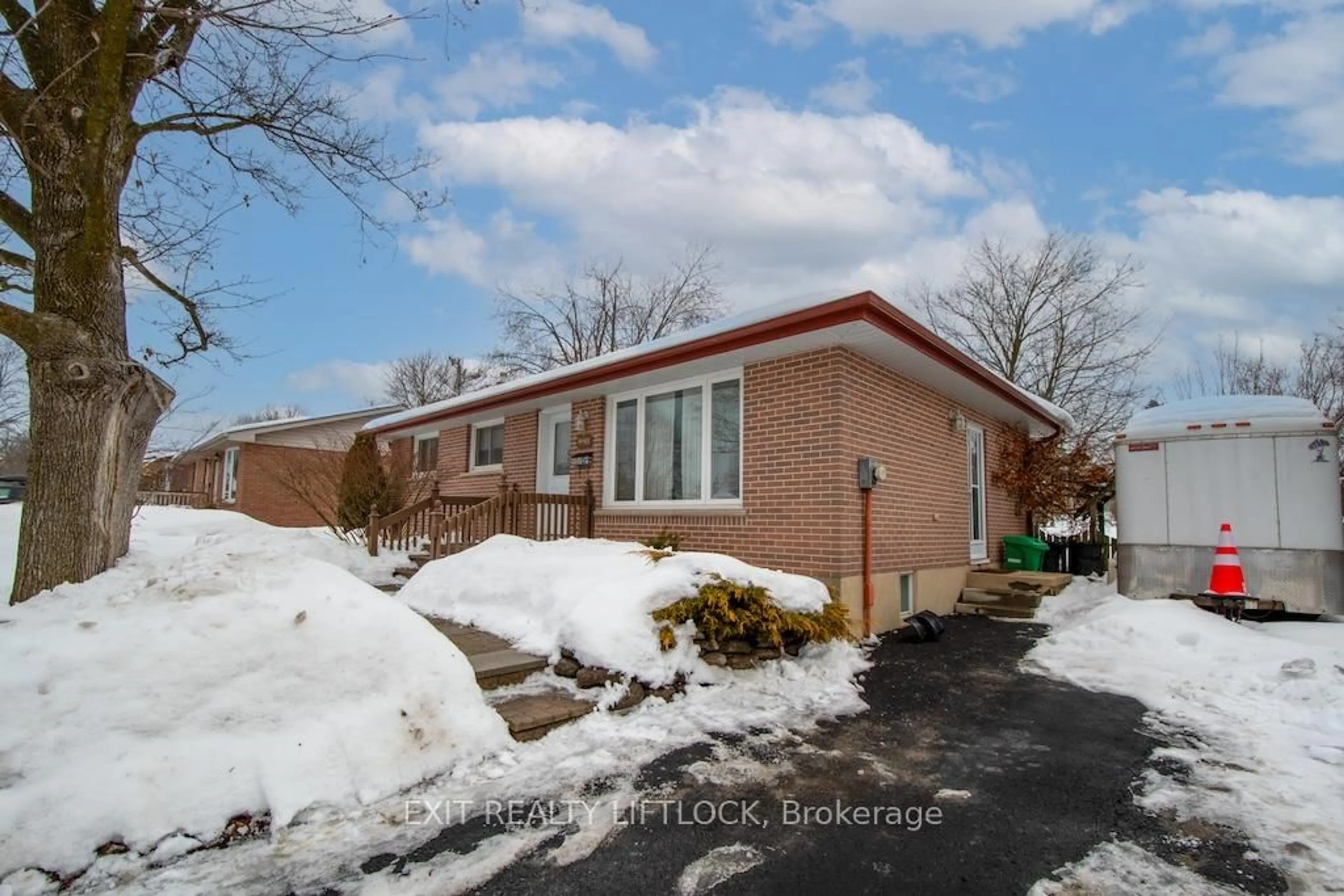 Home with brick exterior material, street for 990 St Paul's St, Peterborough Ontario K9H 6J6