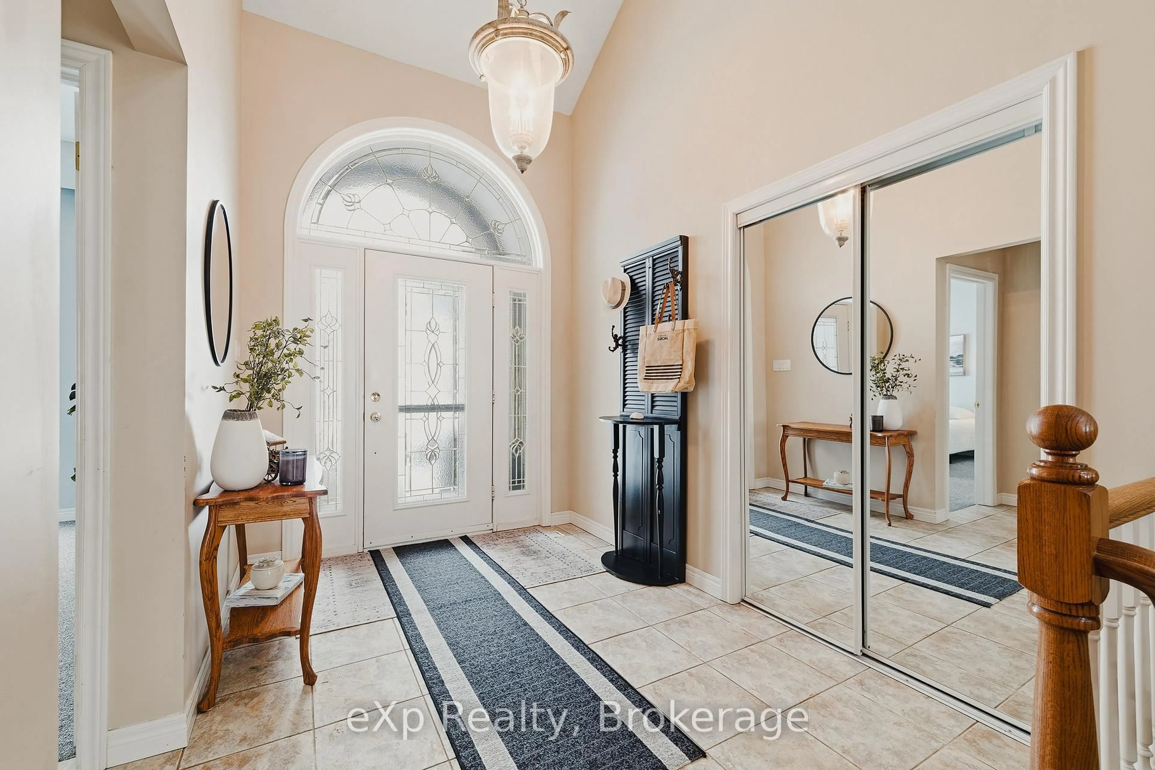 Indoor entryway for 9 Parkview Dr, Wellesley Ontario N0B 2T0