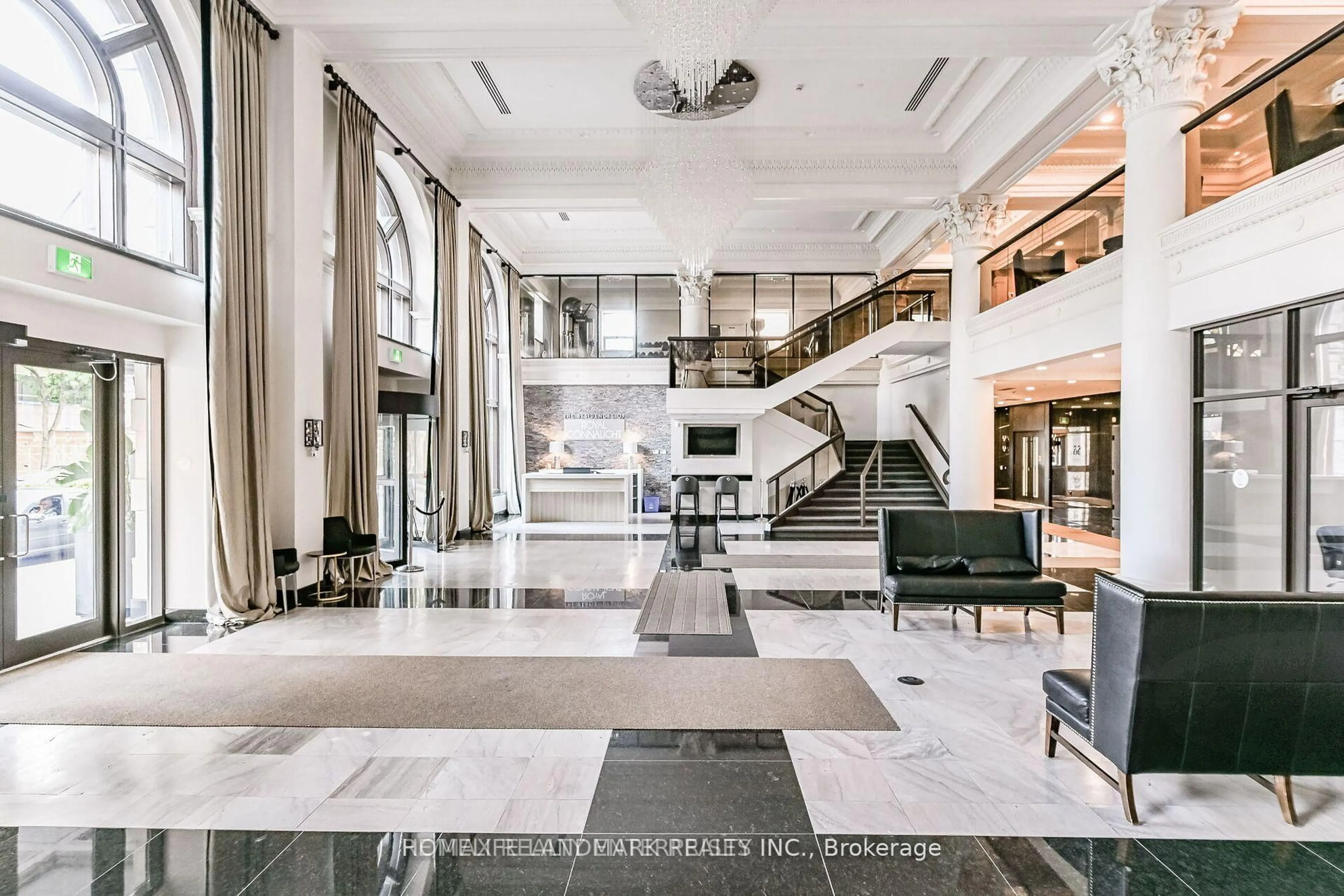 Lobby for 112 King St #709, Hamilton Ontario L8N 1A8