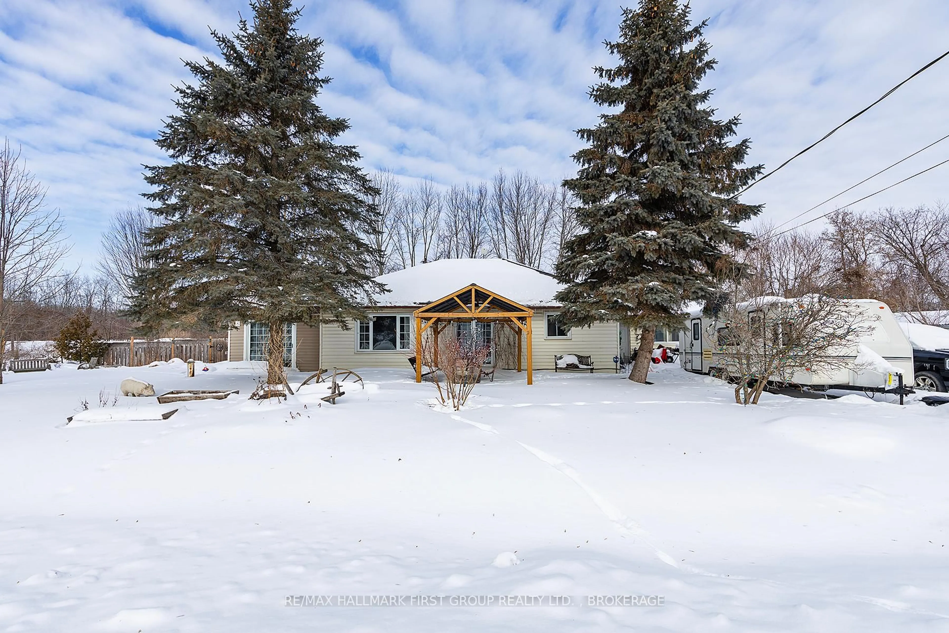 A pic from outside/outdoor area/front of a property/back of a property/a pic from drone, street for 469 Absalom Rd, Bath Ontario K0H 1G0
