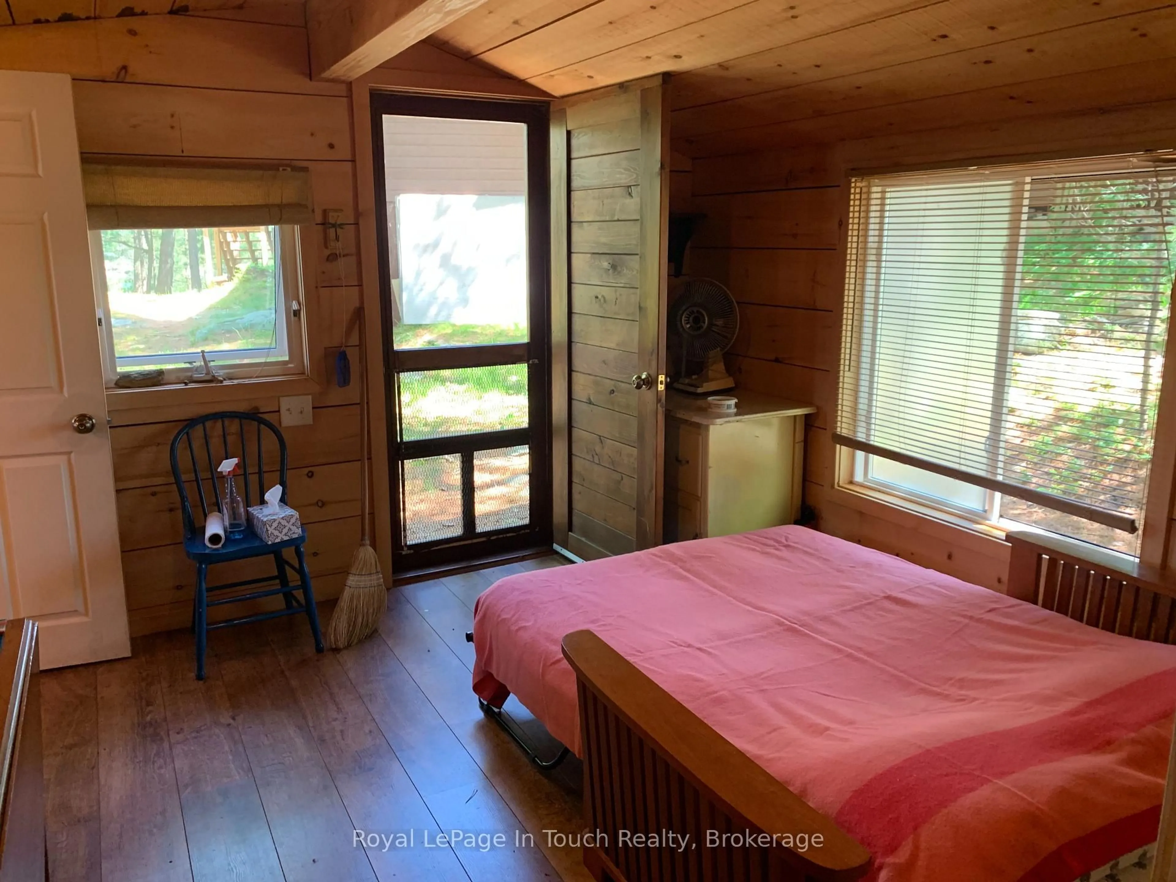 Bedroom with bed, unknown for ISLAND B462-1 ISLAND 462-1, The Archipelago Ontario P0J 2T0