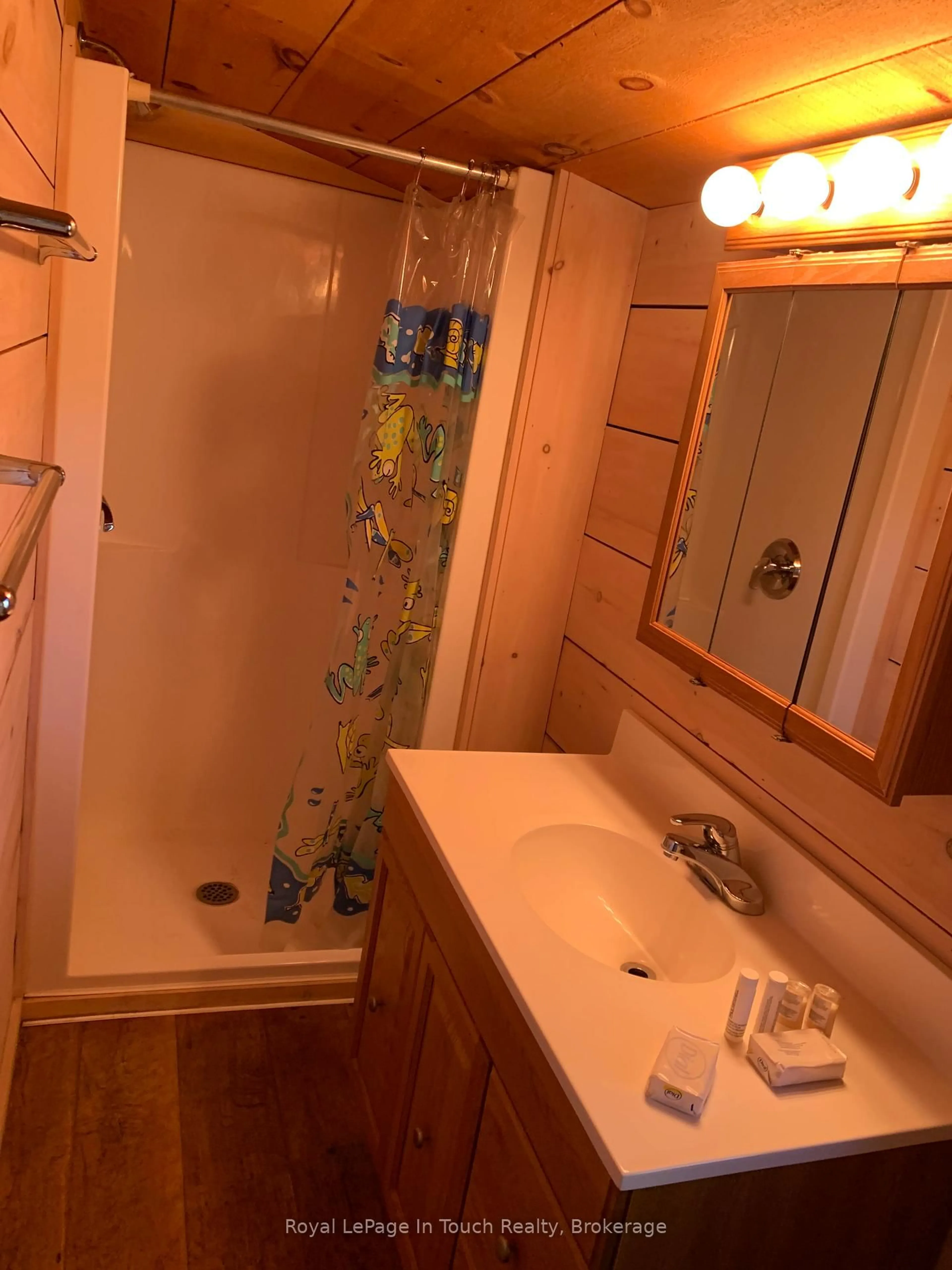 Standard bathroom, unknown for ISLAND B462-1 ISLAND 462-1, The Archipelago Ontario P0J 2T0