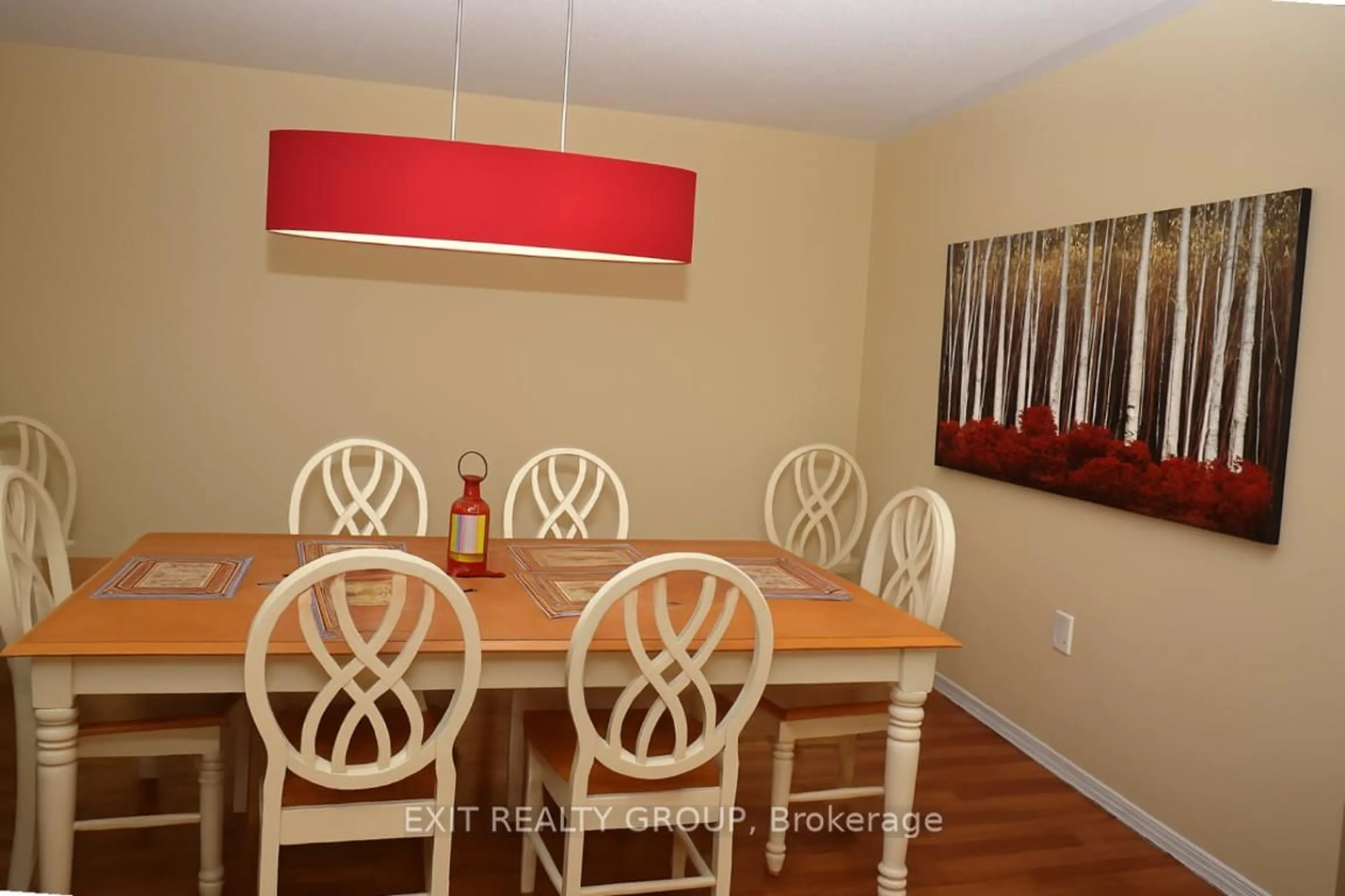 Dining room, wood/laminate floor for 1 Quaker Crt, Prince Edward County Ontario K0K 3L0