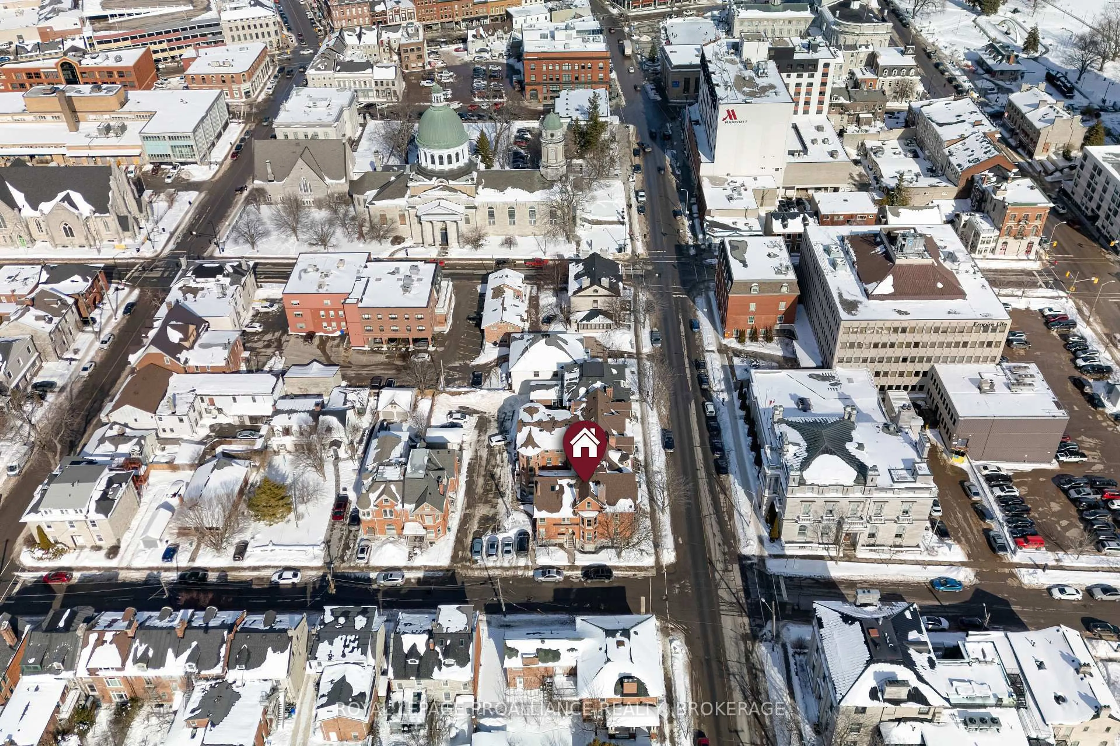 A pic from outside/outdoor area/front of a property/back of a property/a pic from drone, street for 41 William St #2, Kingston Ontario K7L 2C3