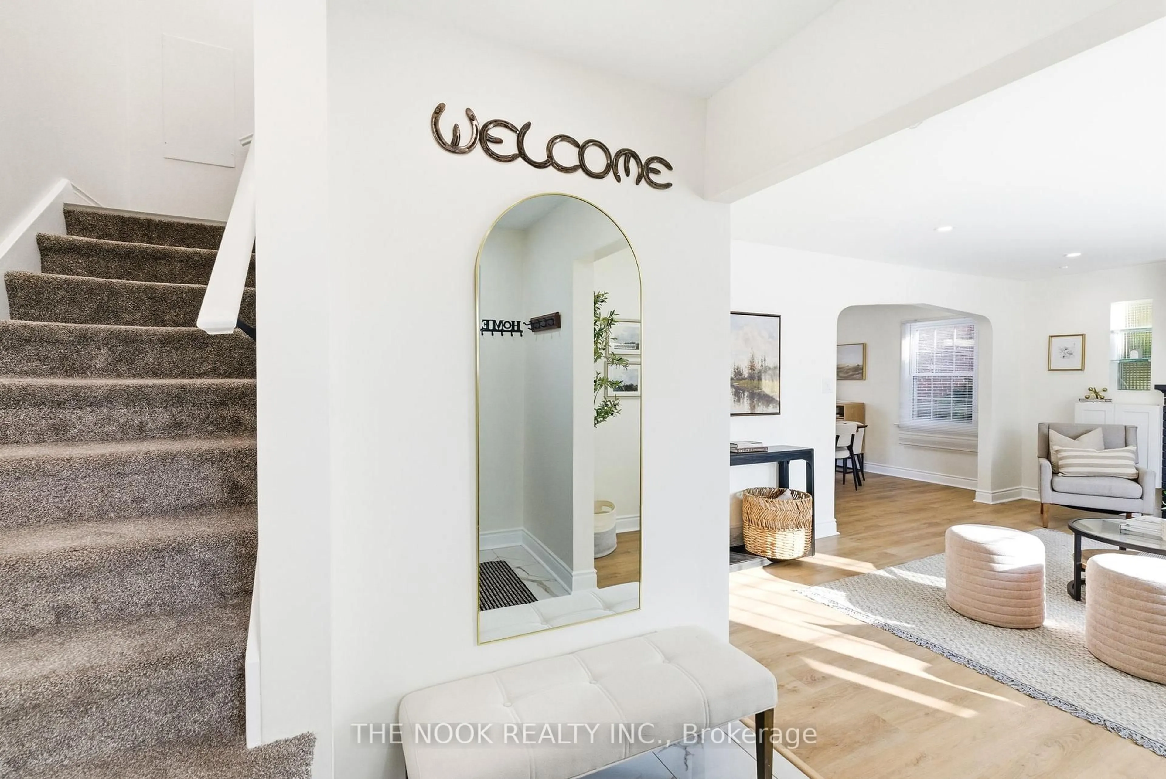 Indoor foyer for 126 Abbott Blvd, Cobourg Ontario K9A 4E7