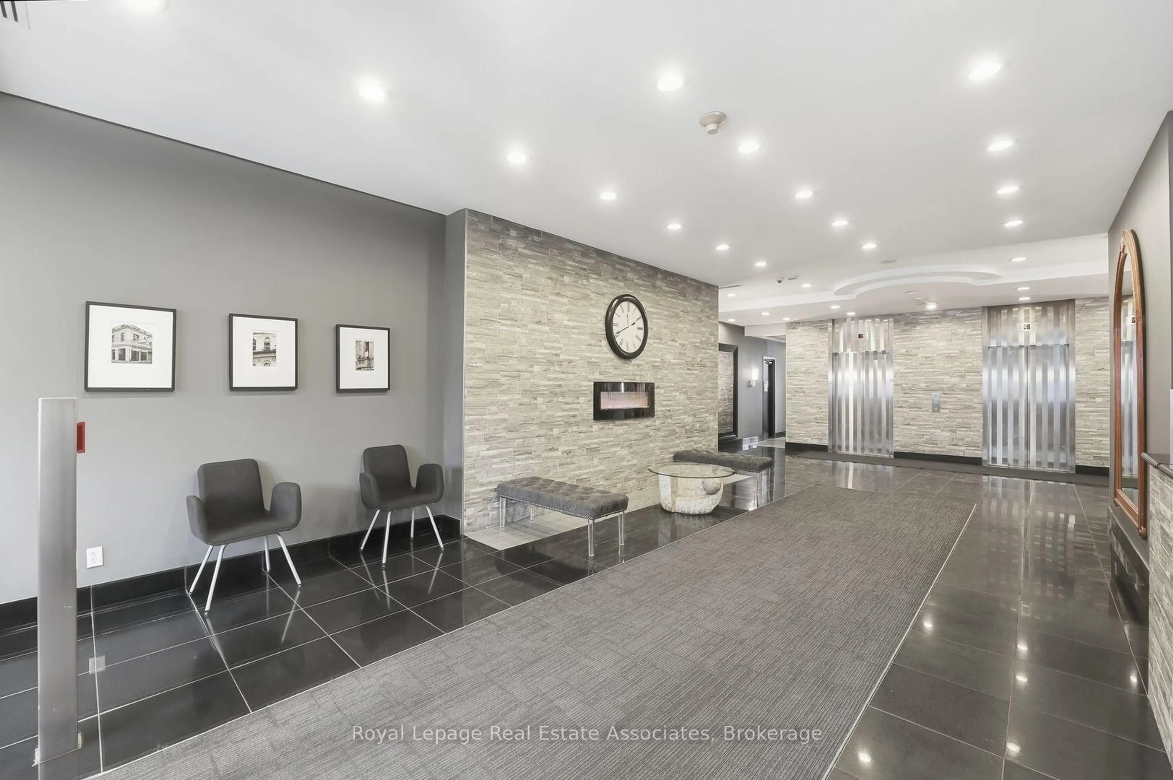 Lobby for 135 James St #802, Hamilton Ontario L8P 2Z6