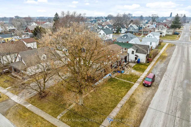 48 Johnston St, Port Colborne 2