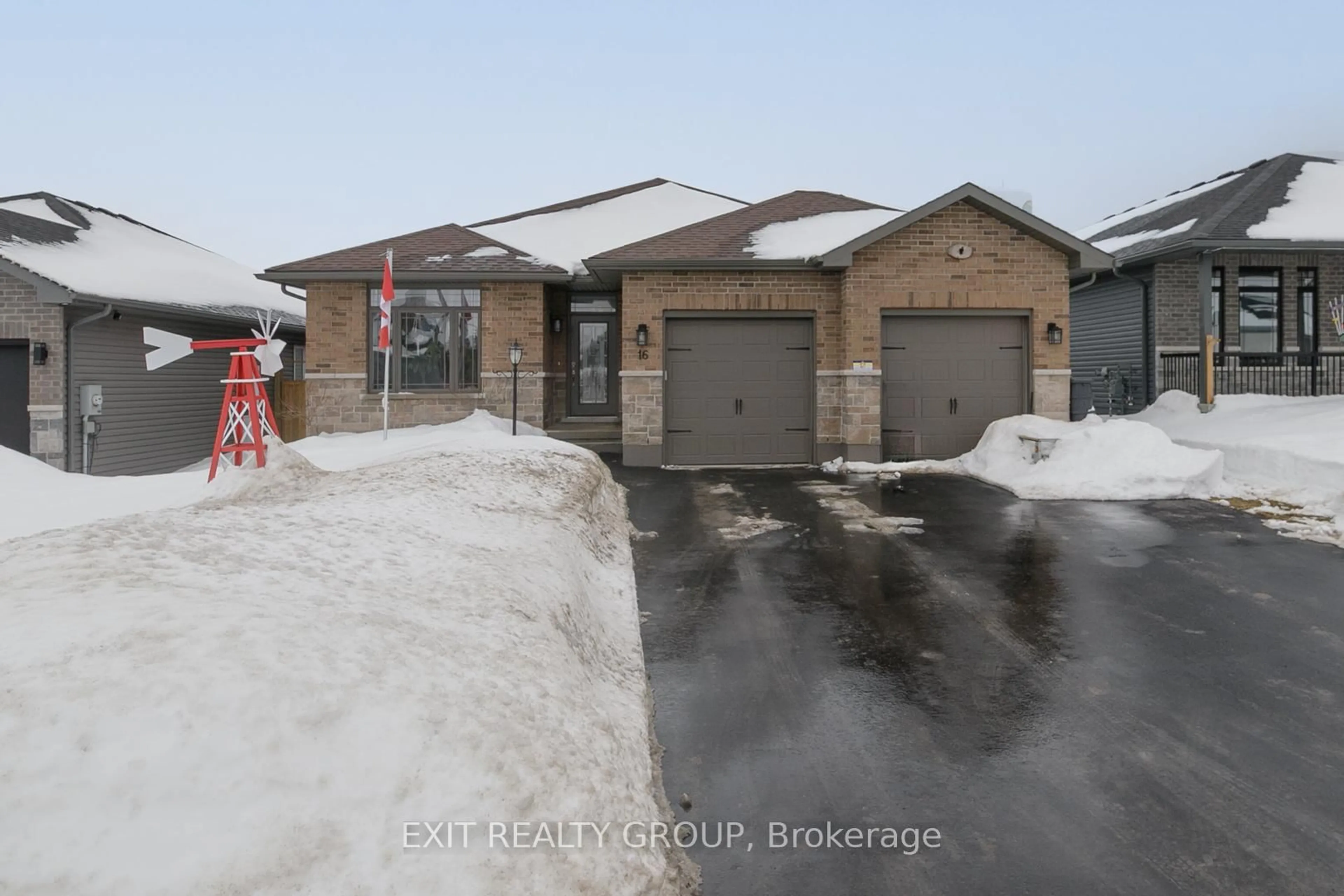 Unknown for 16 Matheos Cres, Quinte West Ontario K8V 0L2