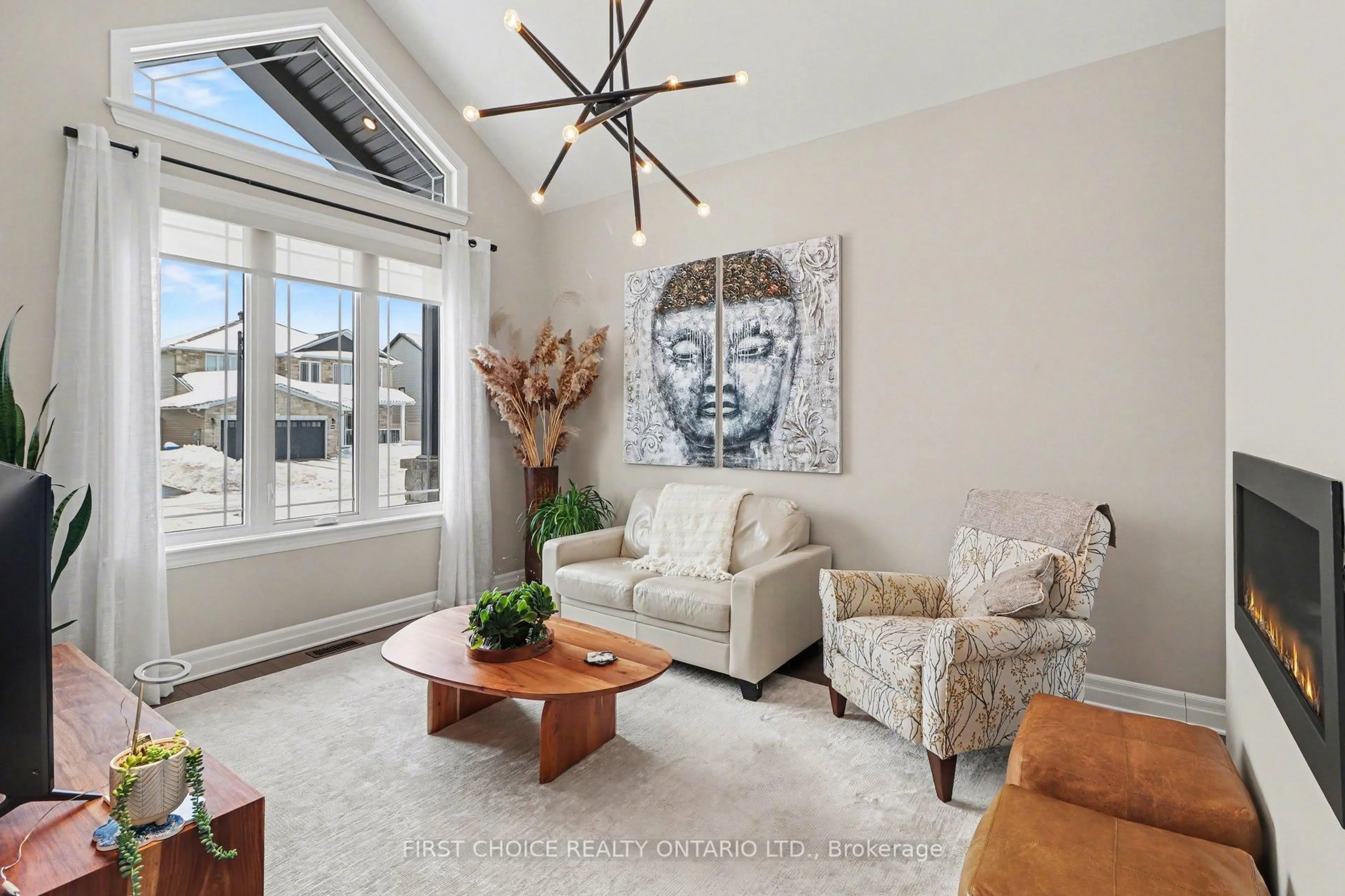 Living room with furniture, unknown for 668 Cobalt St, Clarence-Rockland Ontario K4K 0L8