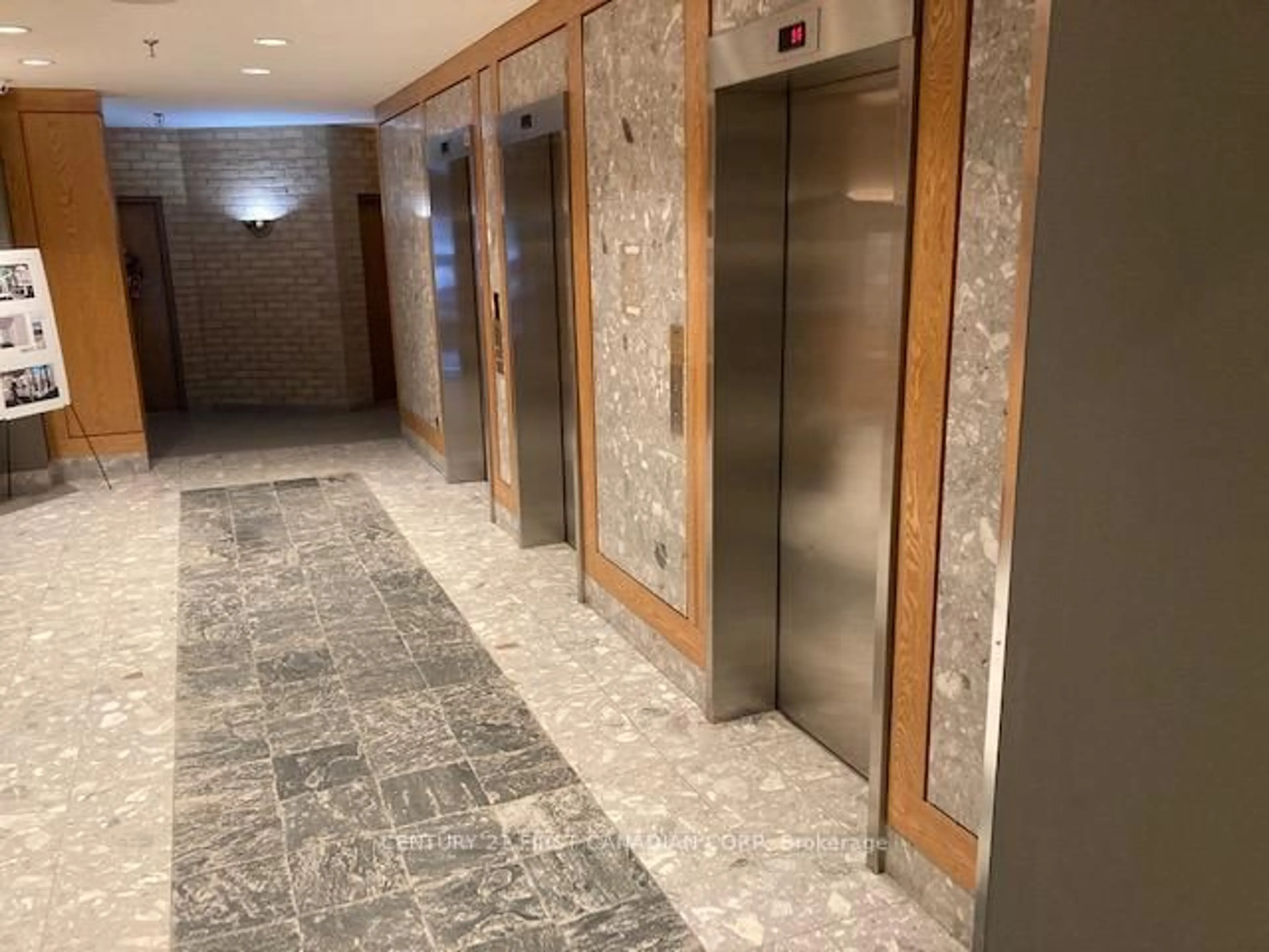 Indoor foyer for 695 Richmond St #602, London East Ontario N6A 5M8