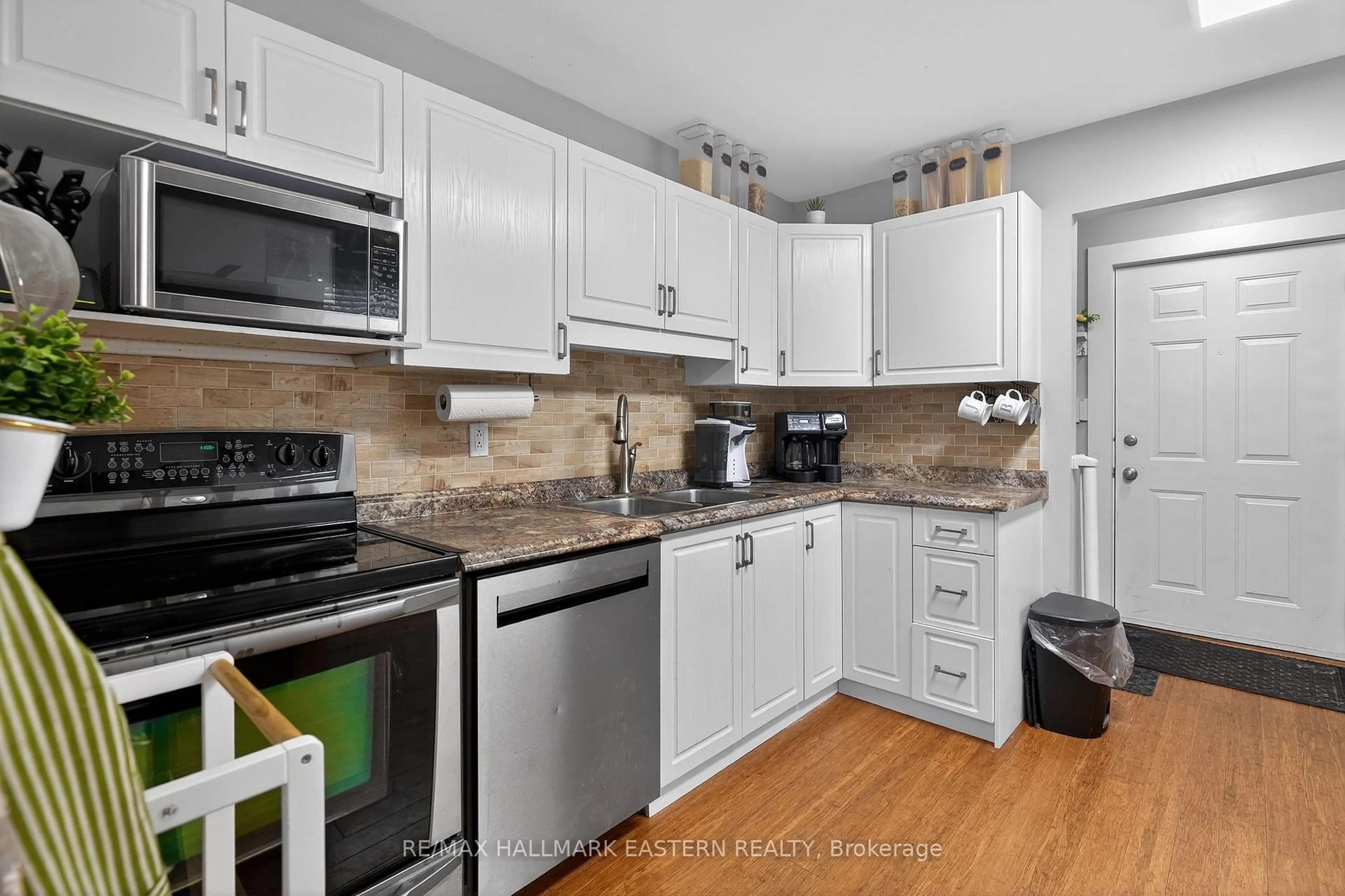 Unknown for 488 Crystal Dr, Peterborough Ontario K9J 8G8