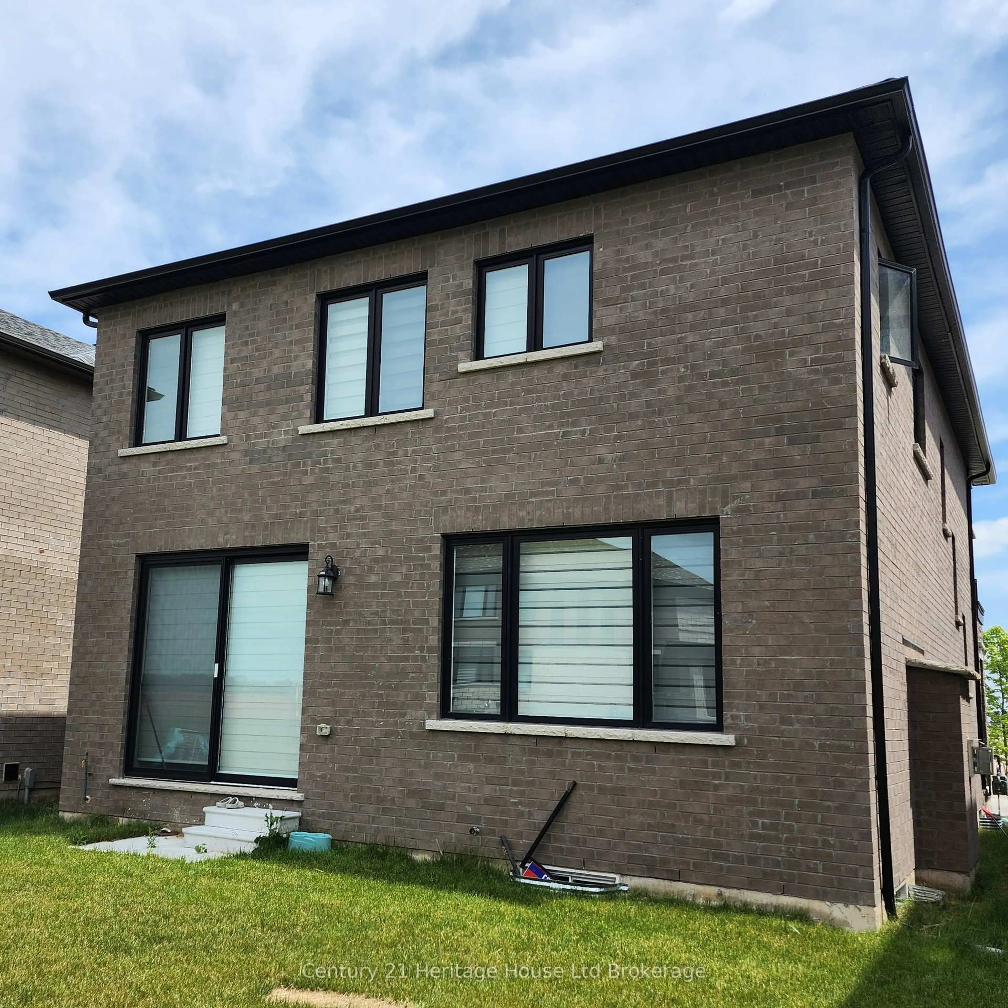 Home with brick exterior material, building for 619 Bedi Dr, Woodstock Ontario N4T 0P2
