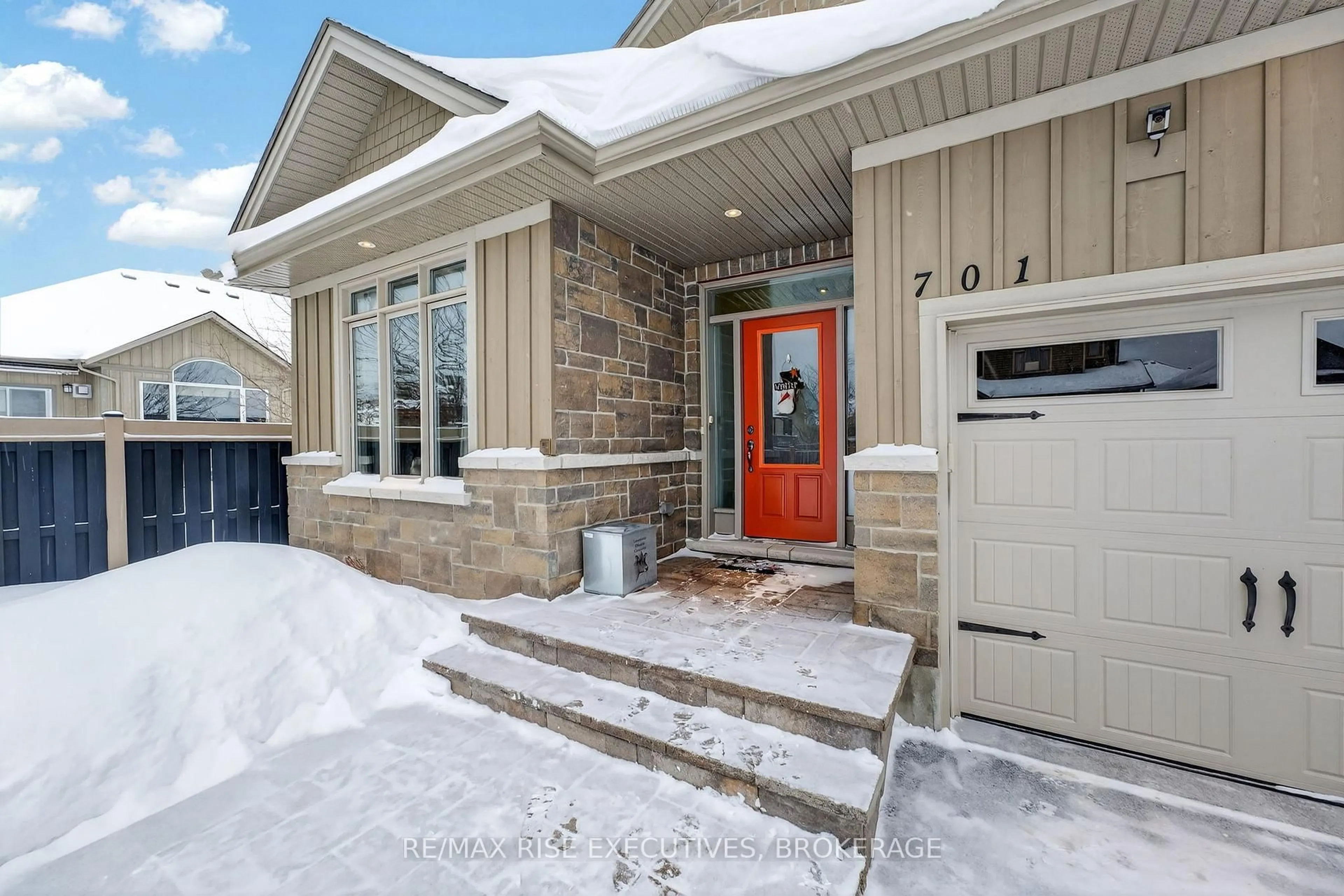 Unknown for 701 Stonehenge St, Kingston Ontario K7P 0B2