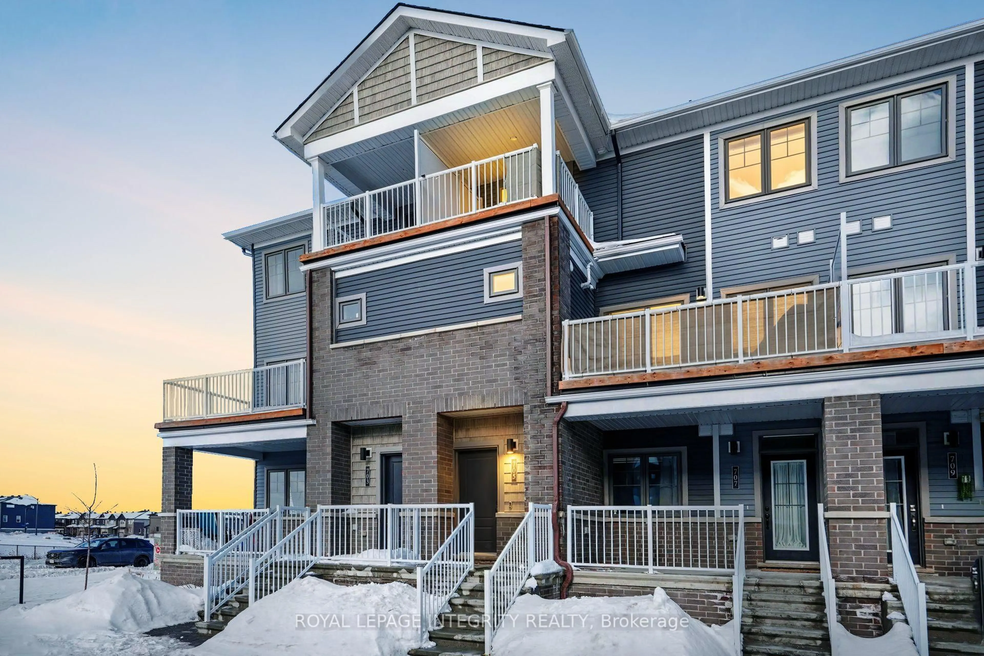 Unknown for 705 Chromite Private, Ottawa Ontario K2J 7J2