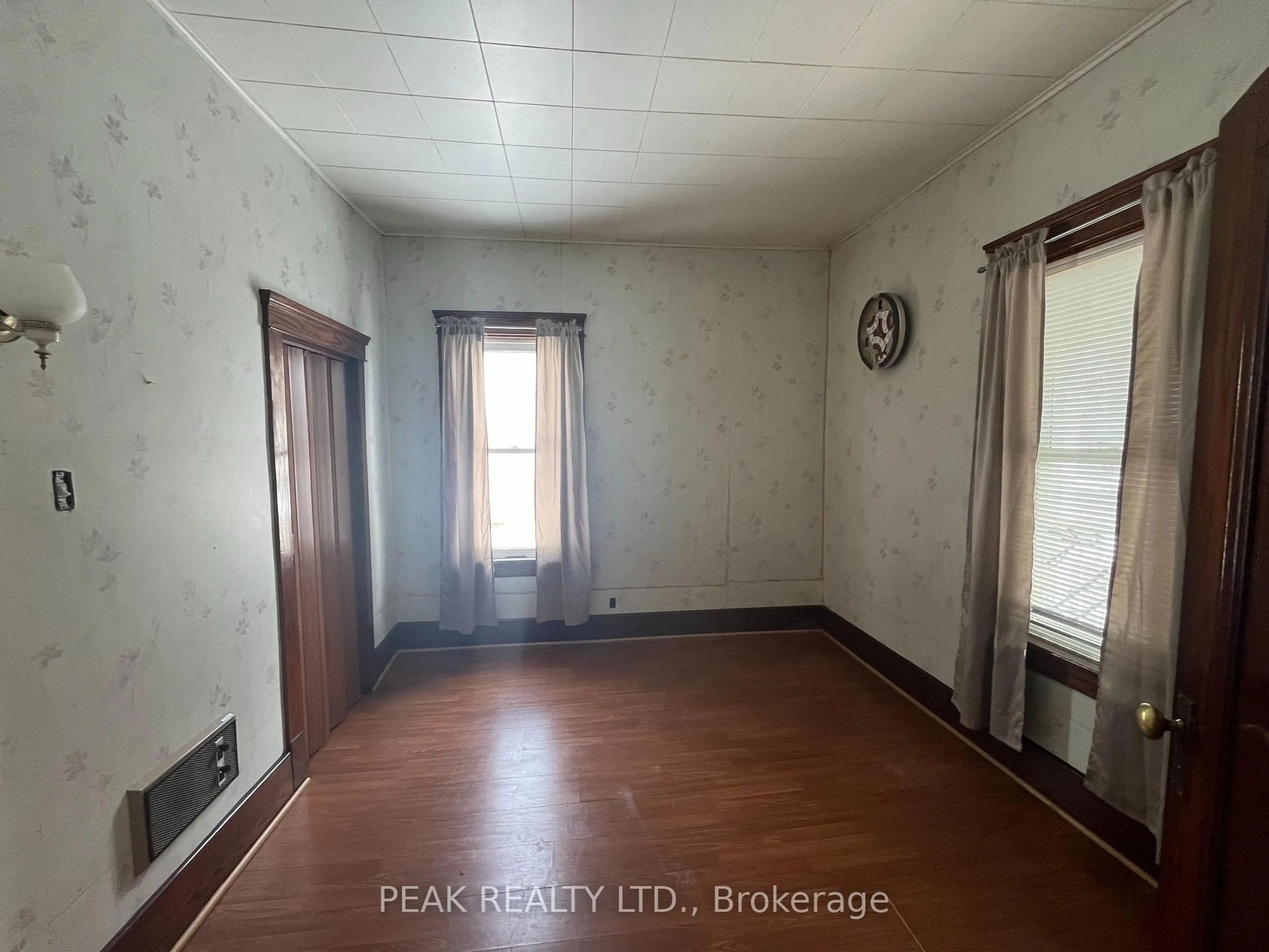 A pic of a room for 152 Elm St, Chatham-Kent Ontario N0P 1C0