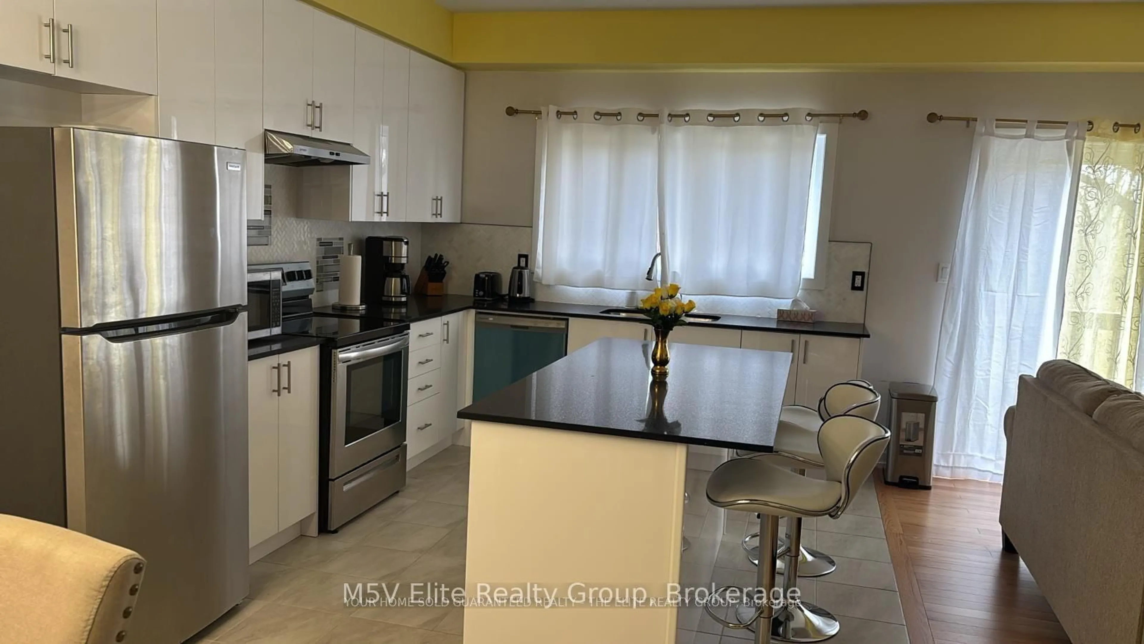 Standard kitchen, unknown for 56 Trailside Dr, Haldimand Ontario N0A 1S0