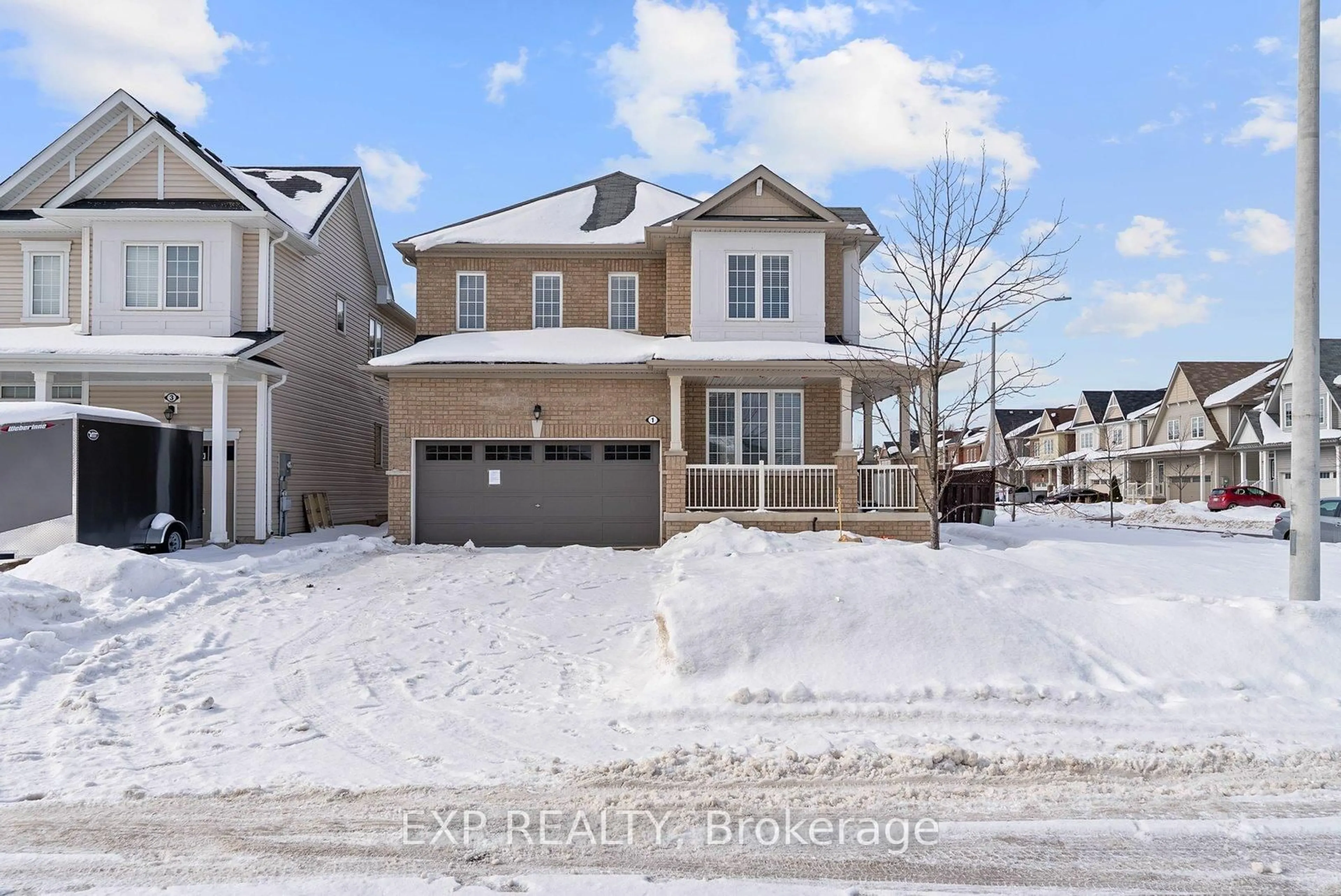 A pic from outside/outdoor area/front of a property/back of a property/a pic from drone, street for 1 Honey Comb Tr, Thorold Ontario L3B 5N5