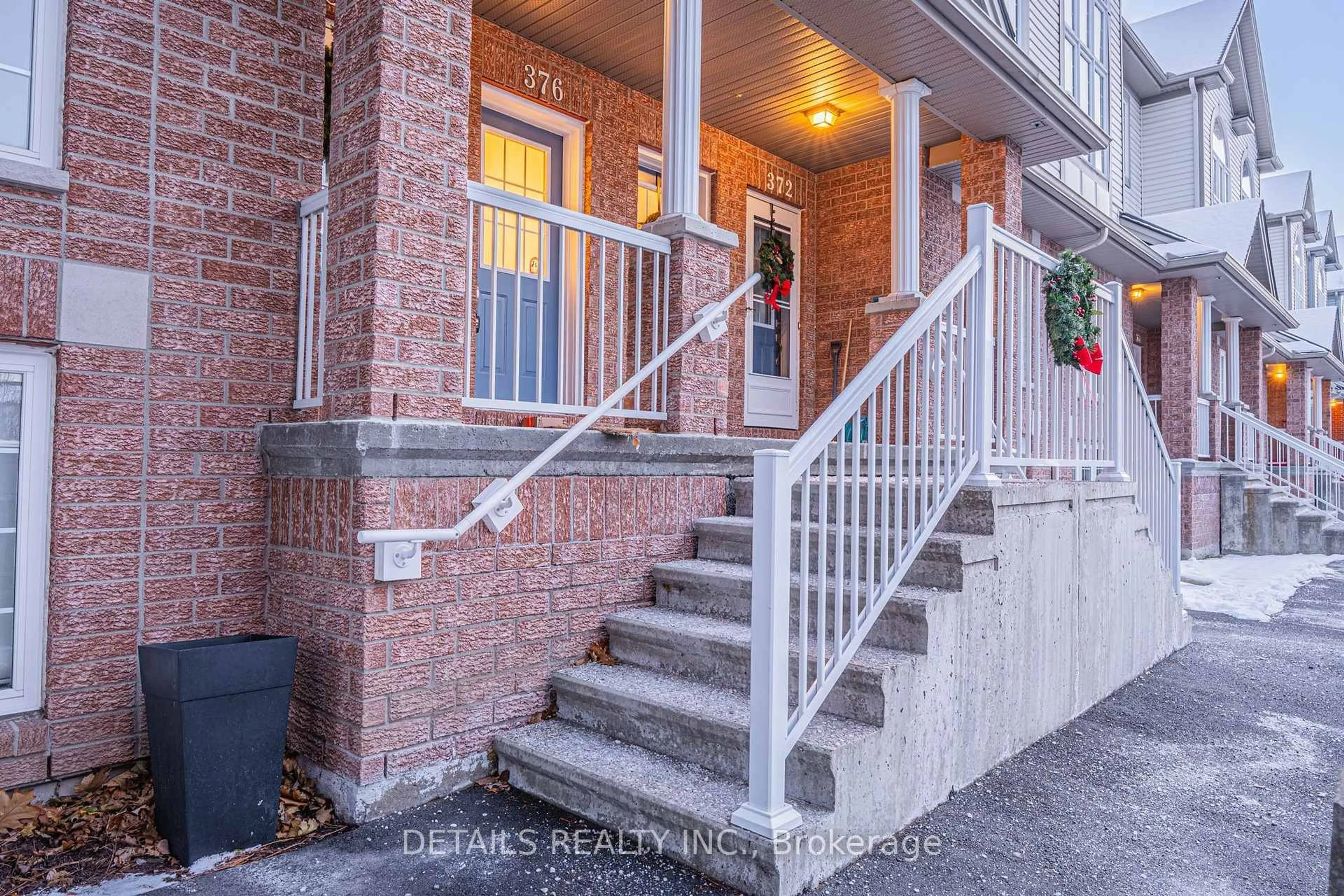 Unknown for 376 Wiffen Private #20, Ottawa Ontario K2H 1G4