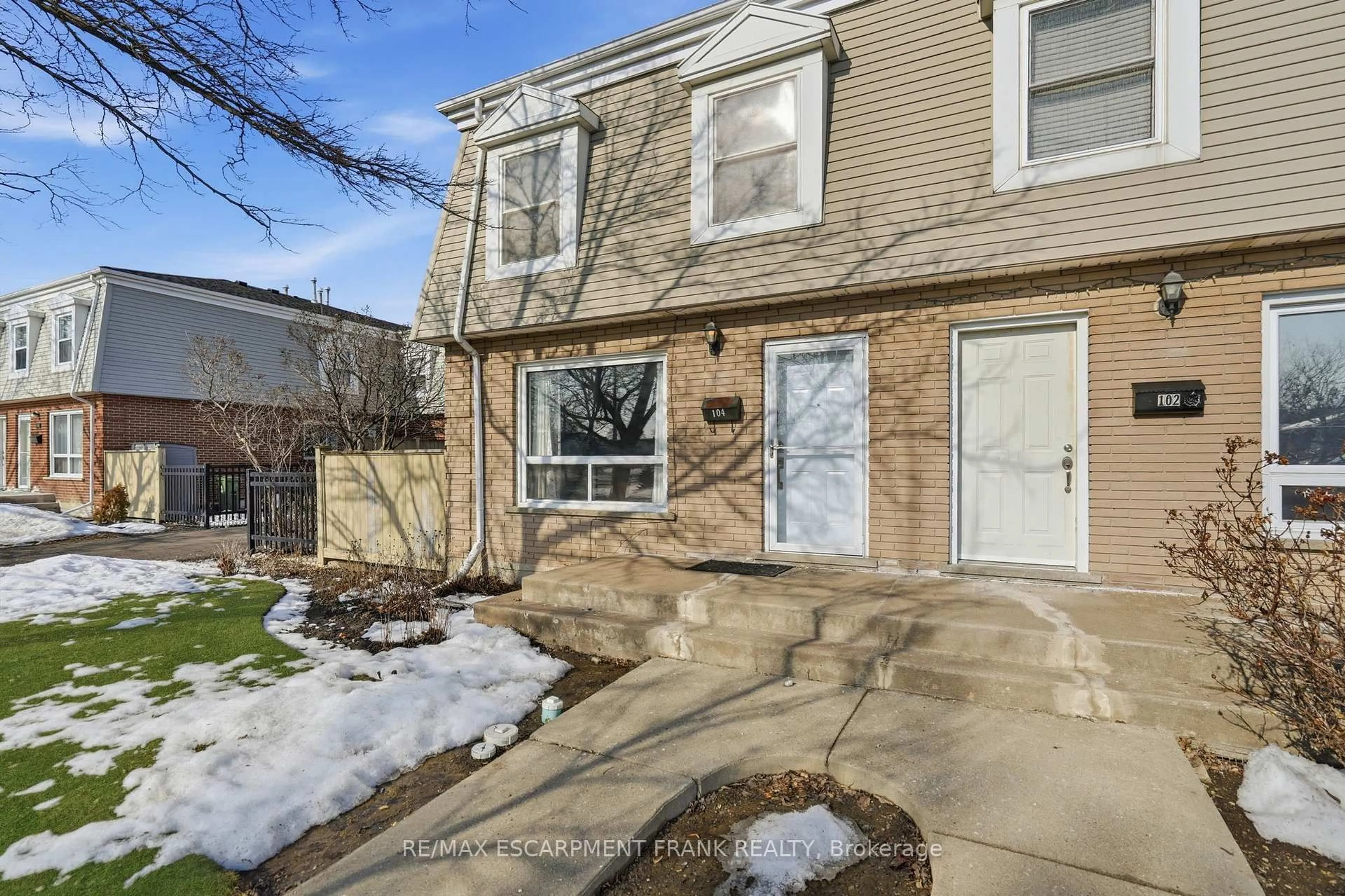 Unknown for 104 Neil Ave, Hamilton Ontario L8G 2N6