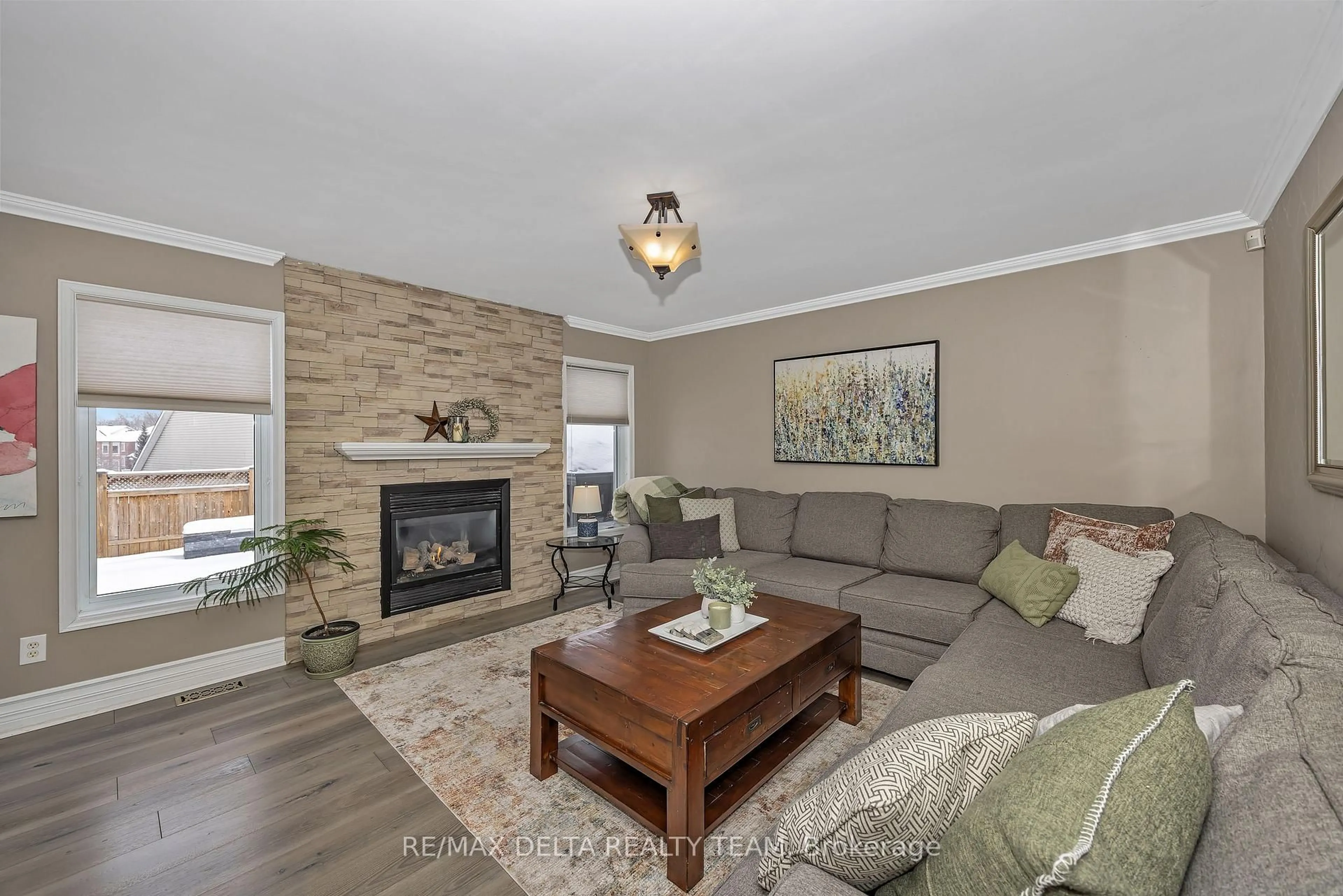 Living room with furniture, unknown for 39 Sunvale Way, Ottawa Ontario K2G 6Y1
