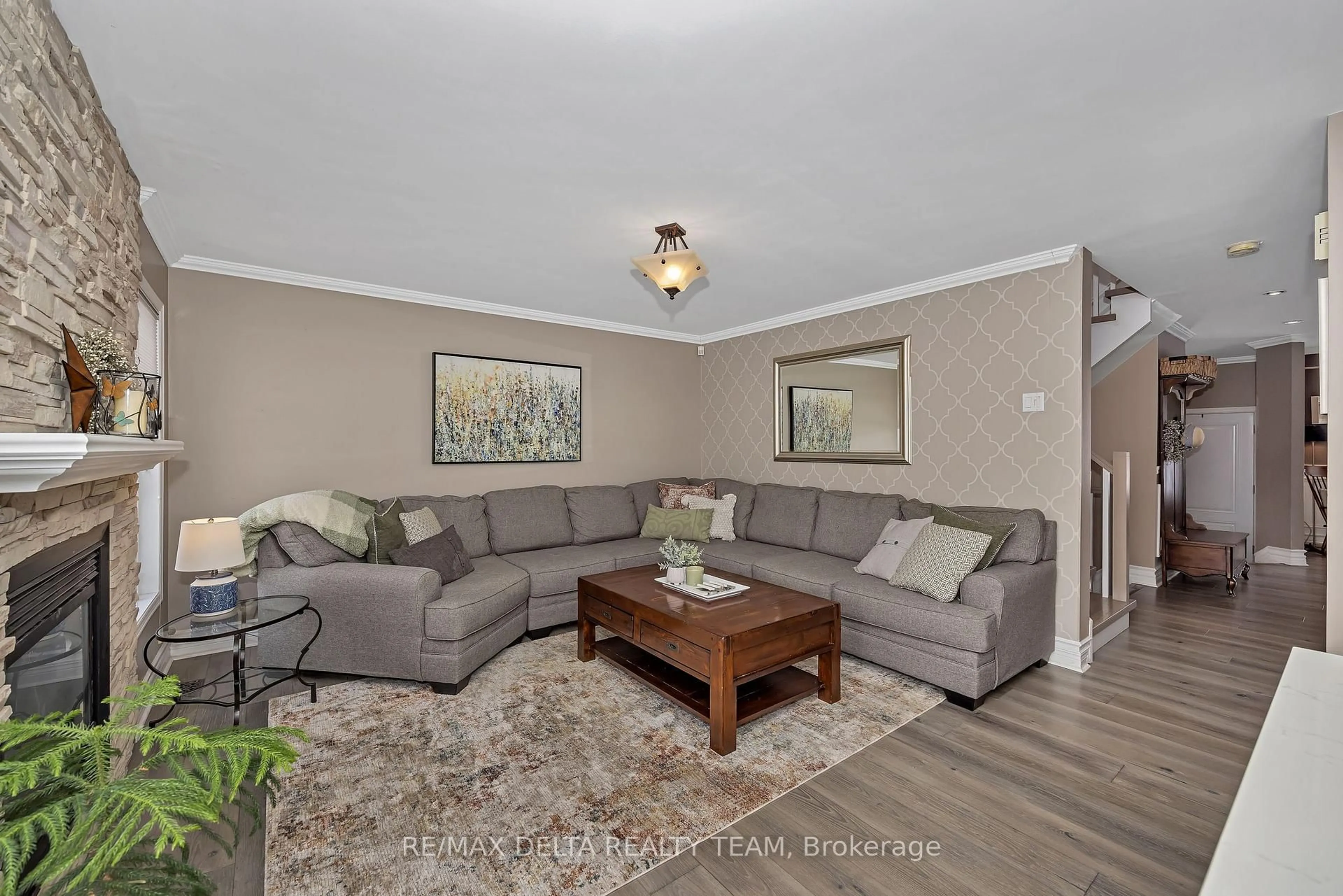 Living room with furniture, unknown for 39 Sunvale Way, Ottawa Ontario K2G 6Y1