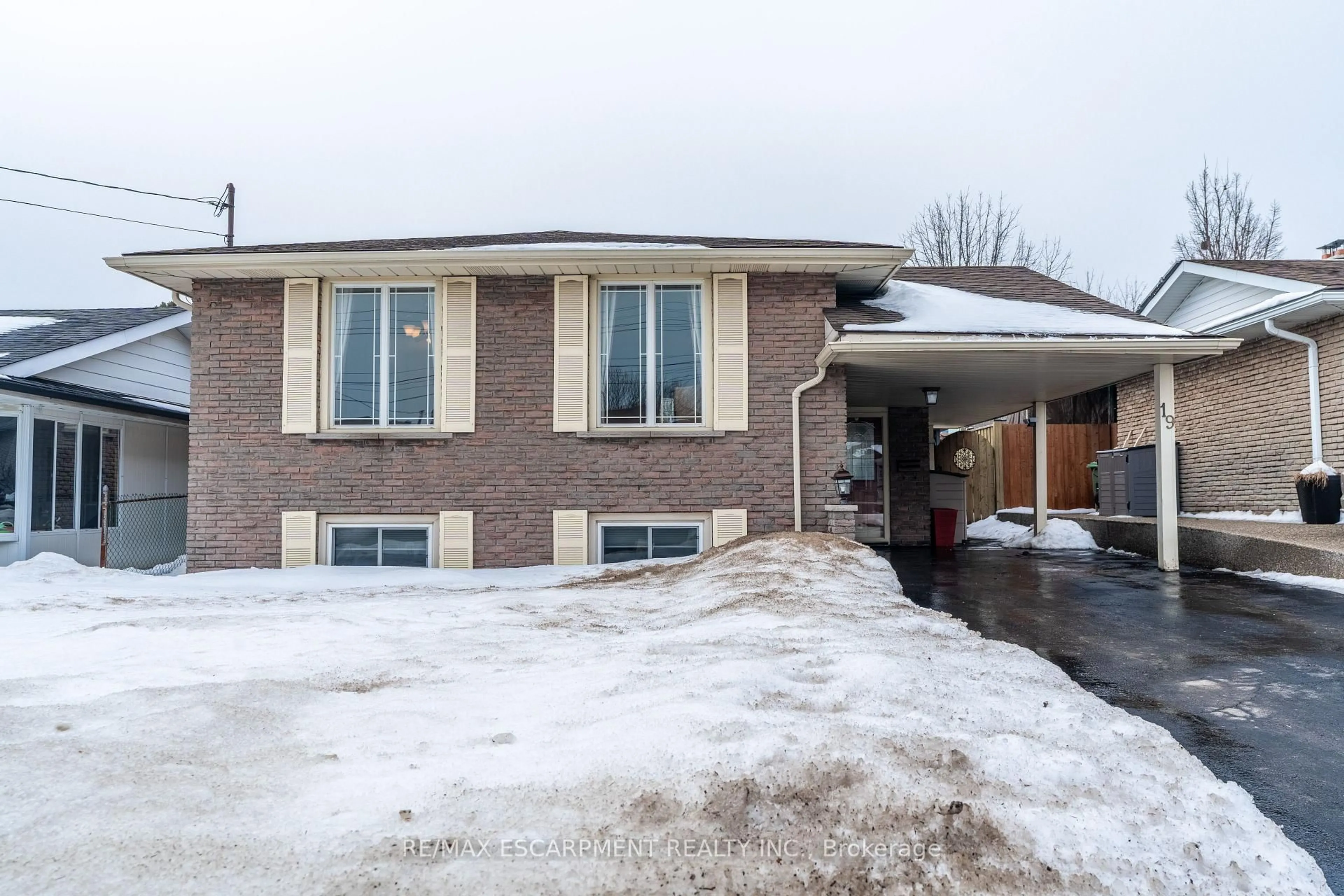 Home with brick exterior material, street for 19 Valery Crt, Hamilton Ontario L9C 2W2