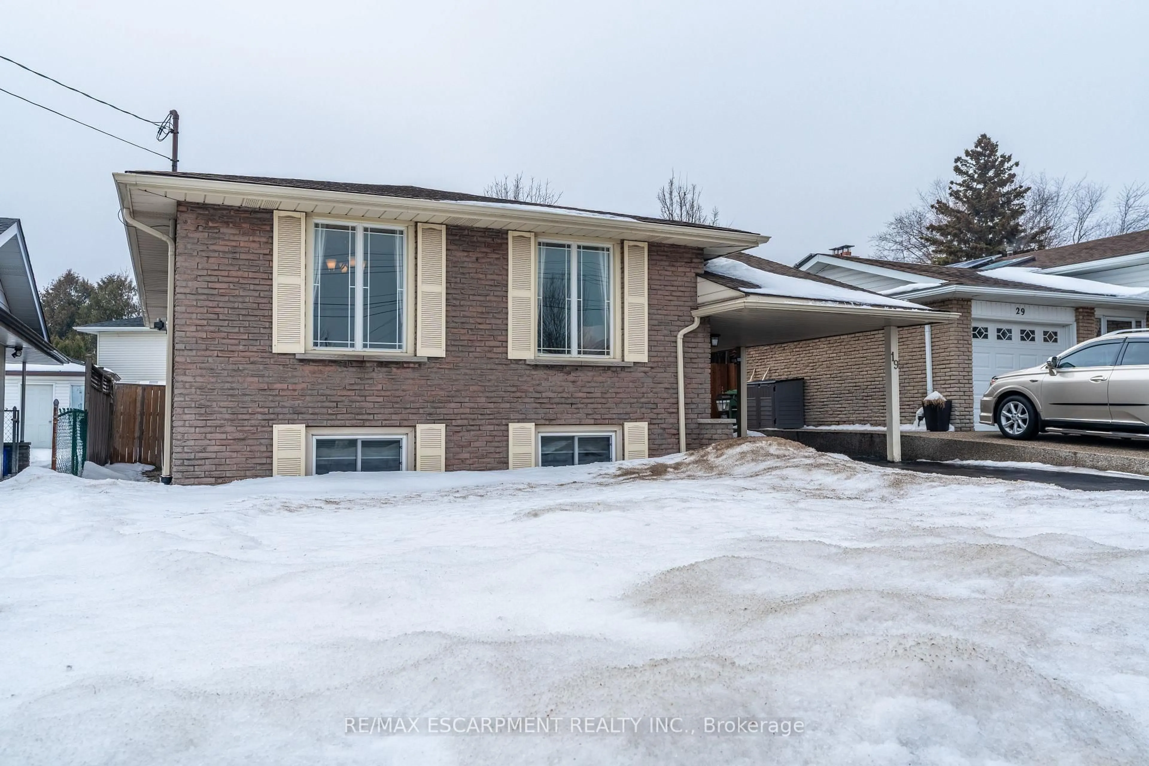 Home with brick exterior material, street for 19 Valery Crt, Hamilton Ontario L9C 2W2