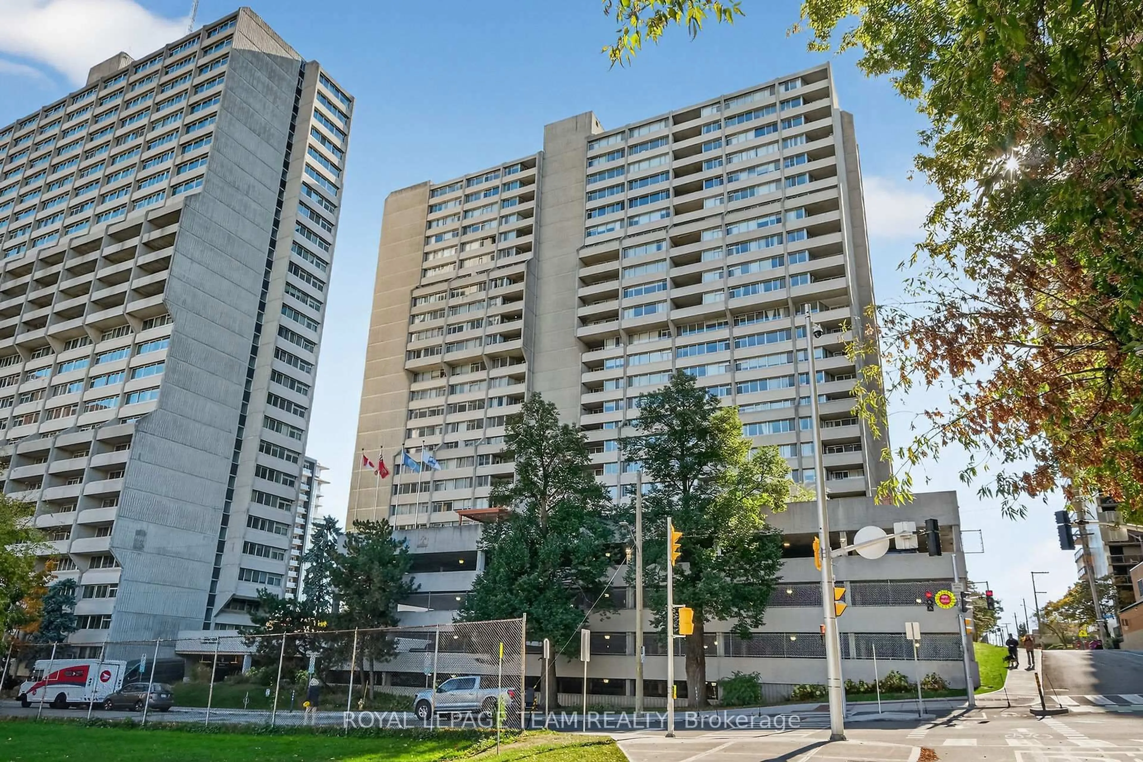 Unknown for 530 Laurier Ave #1801, Ottawa Ontario K1R 7T1
