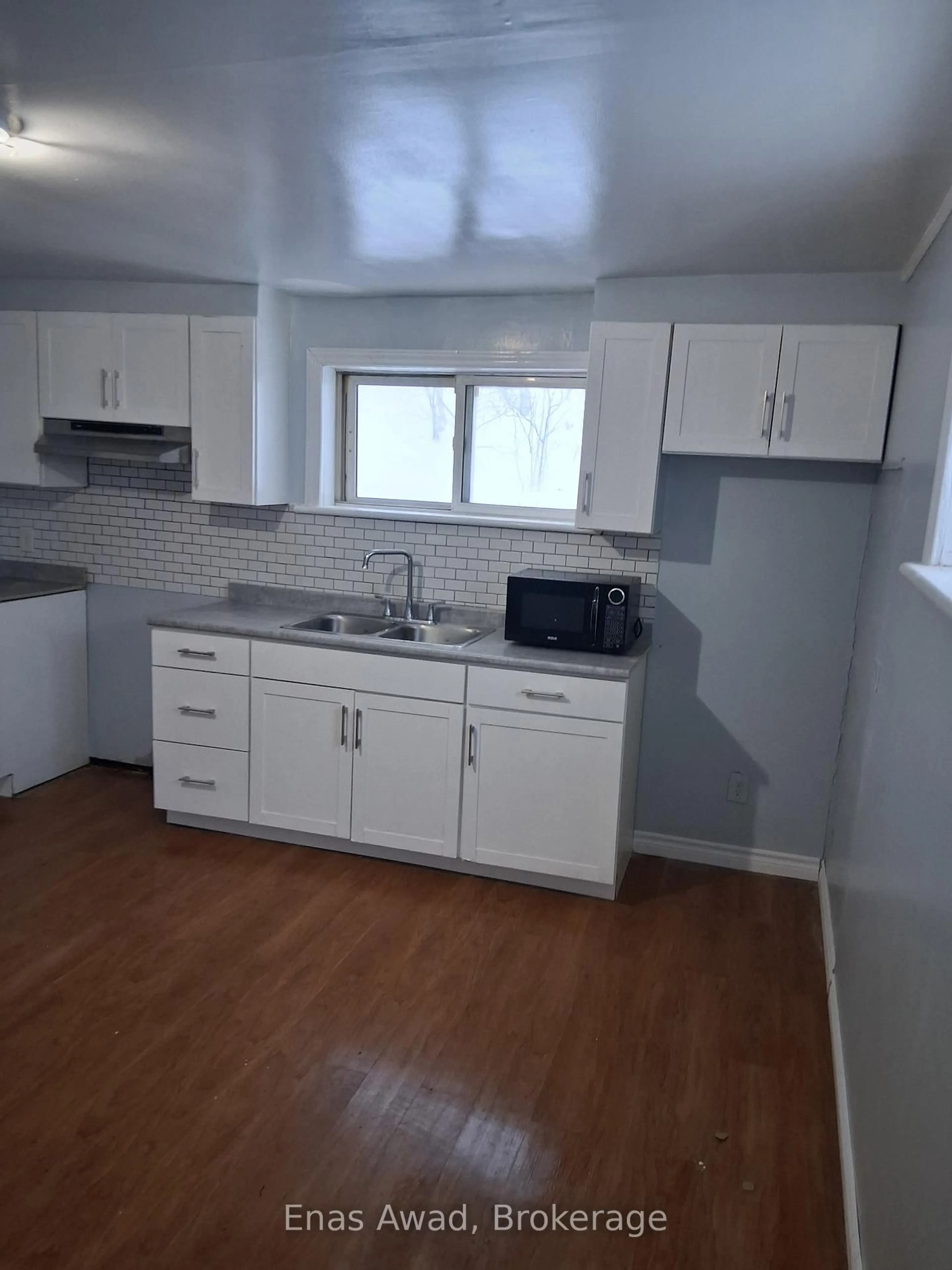Standard kitchen, unknown for 633 Kingsway, Greater Sudbury Ontario P3B 2E4