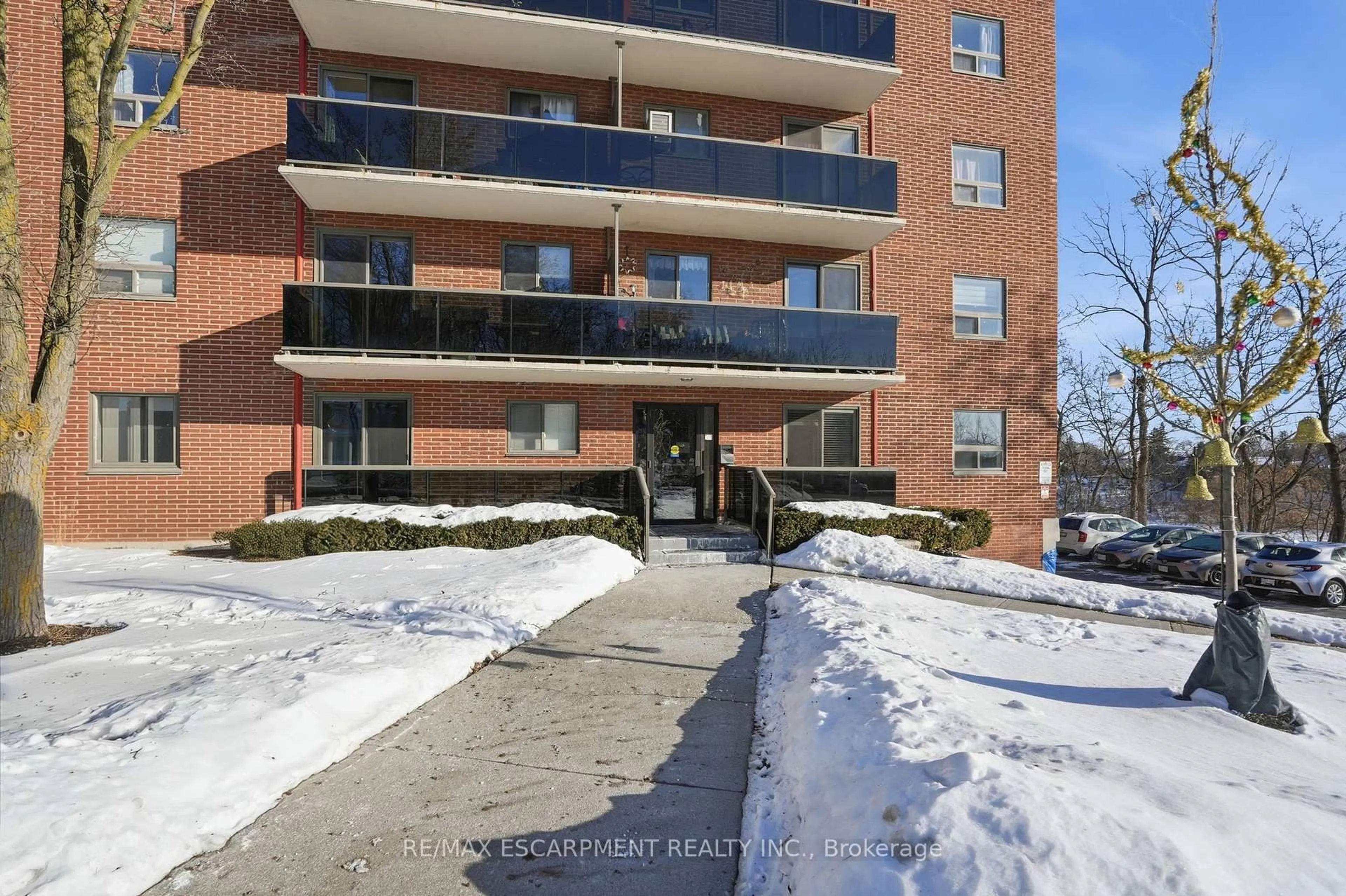Unknown for 2373 King St #38, Hamilton Ontario L8K 1X9