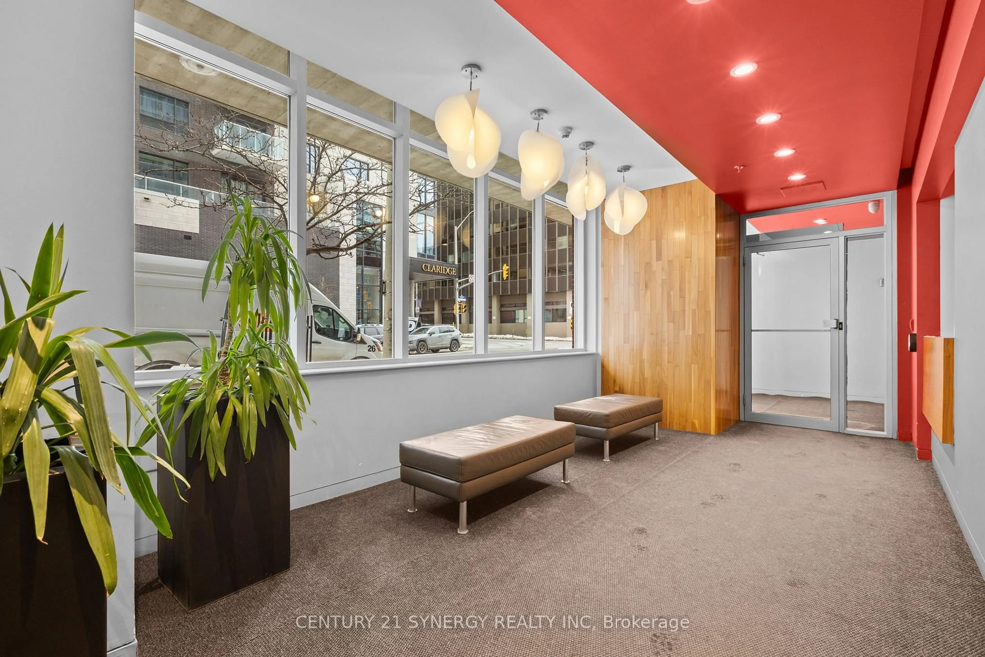 Indoor foyer for 179 George St #303, Ottawa Ontario K1N 1J8