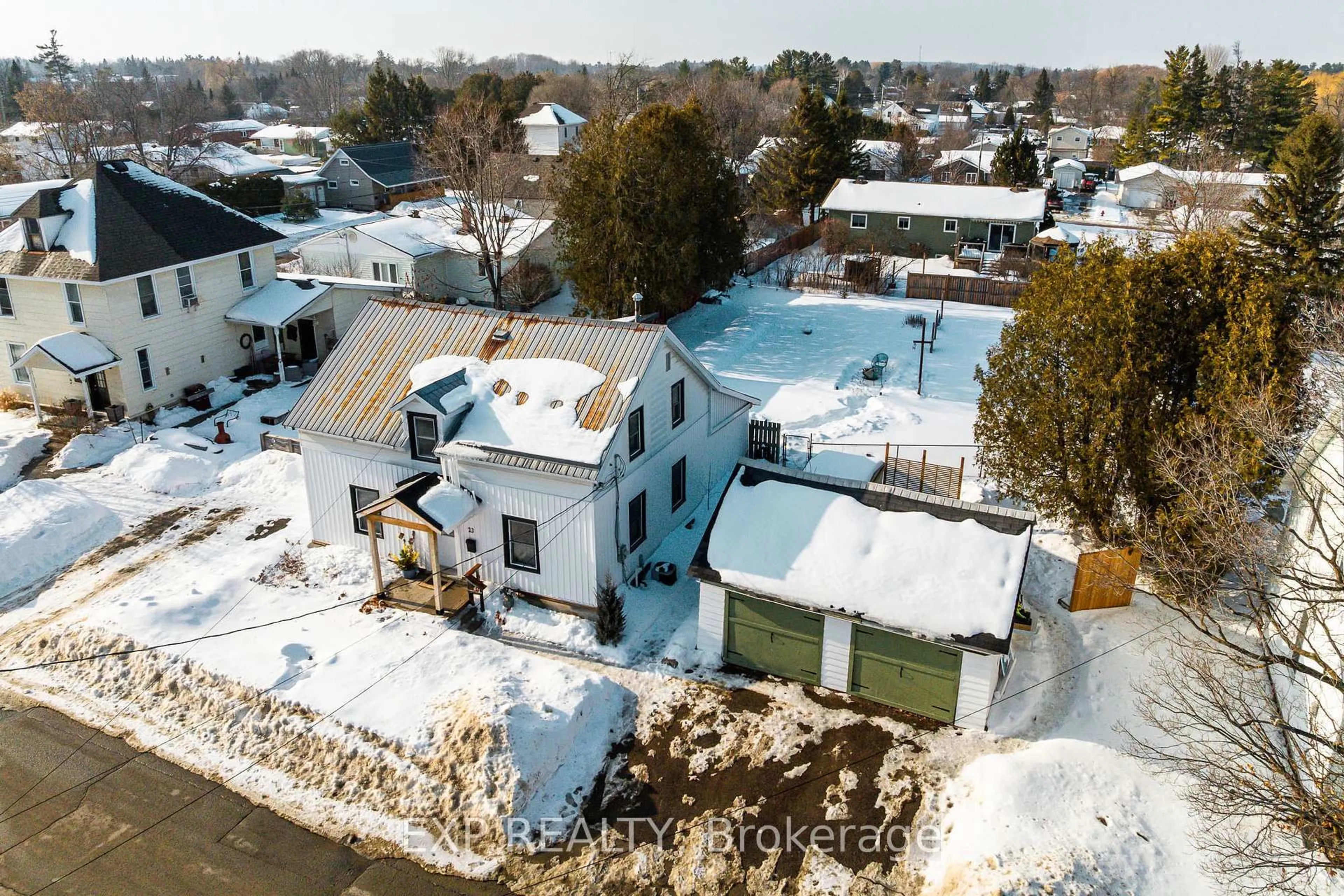 A pic from outside/outdoor area/front of a property/back of a property/a pic from drone, street for 23 Norma St, Arnprior Ontario K7S 3B2