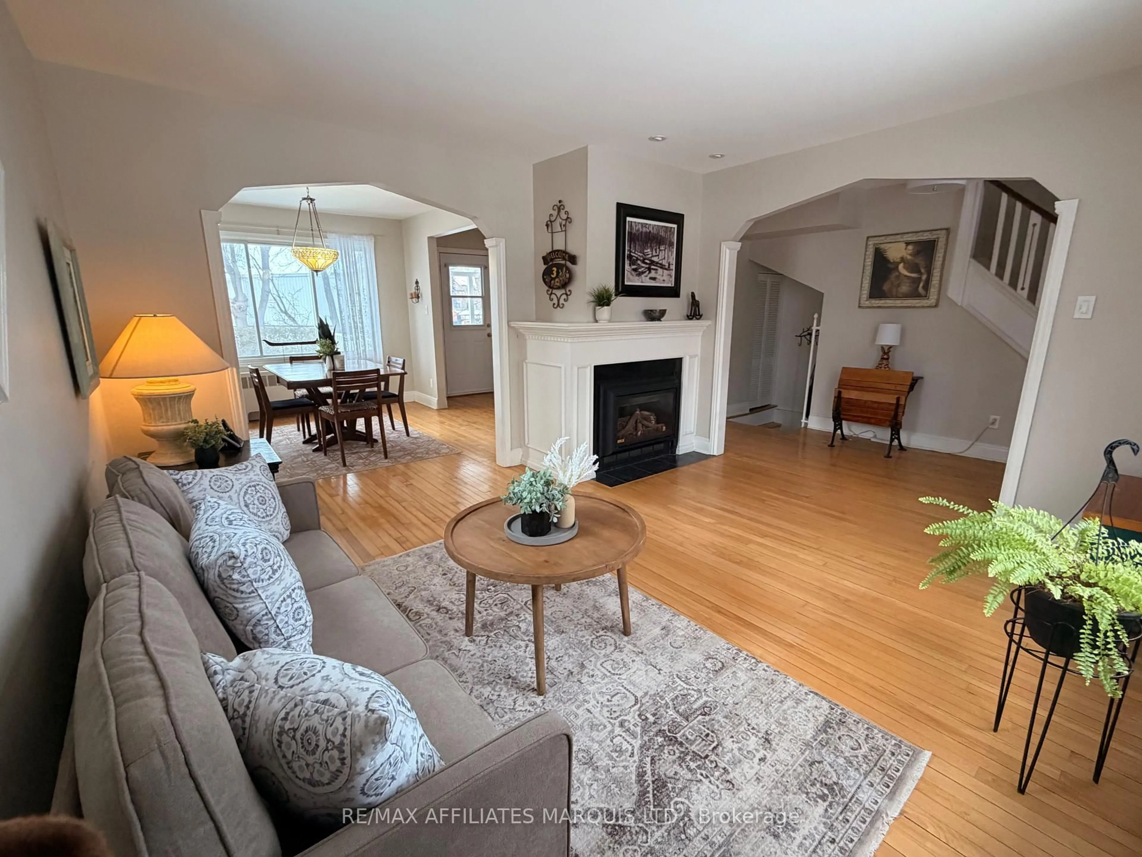 Living room with furniture, unknown for 3 Old Orchard Ave, Cornwall Ontario K6H 2H1